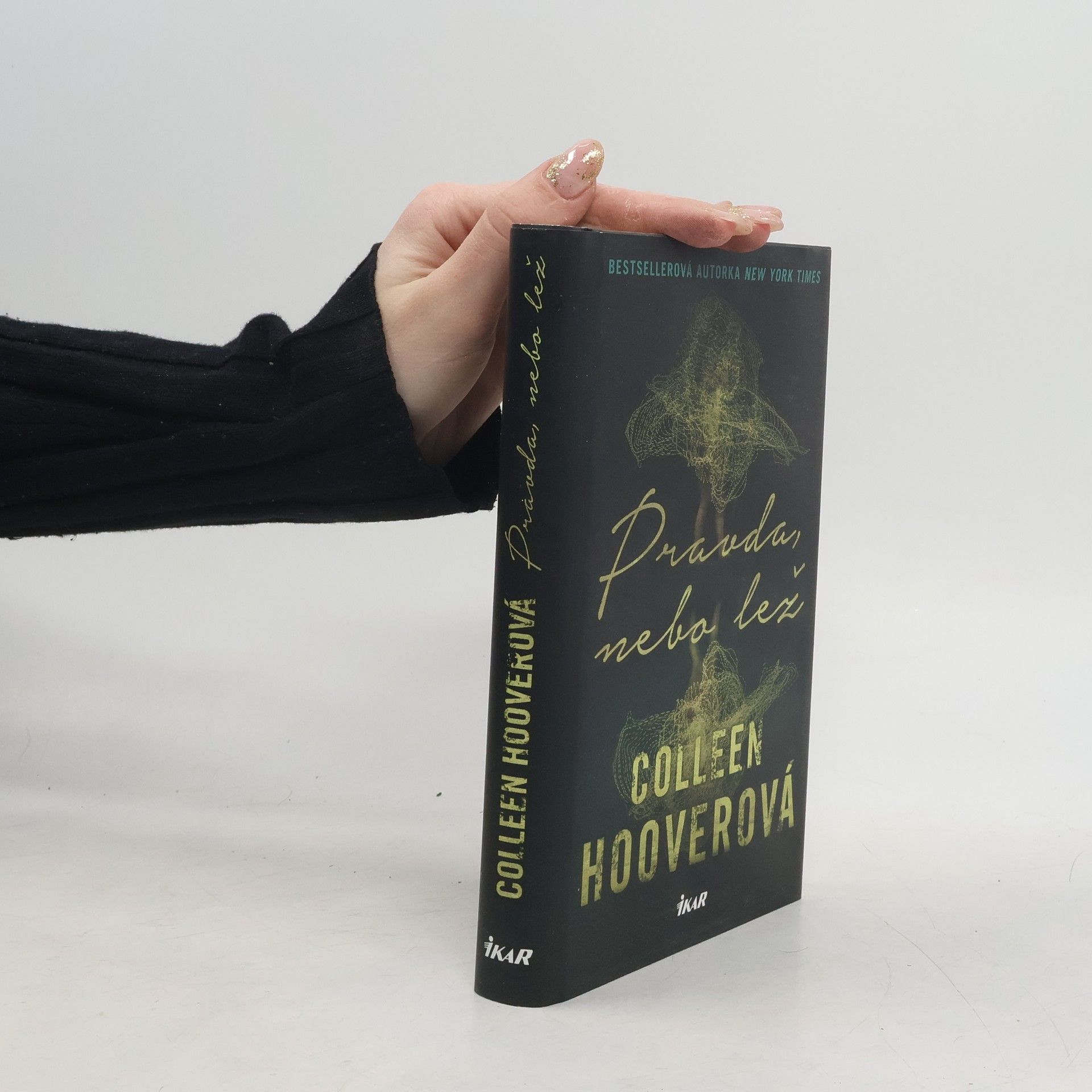 Colleen Hoover Pravda nebo lež