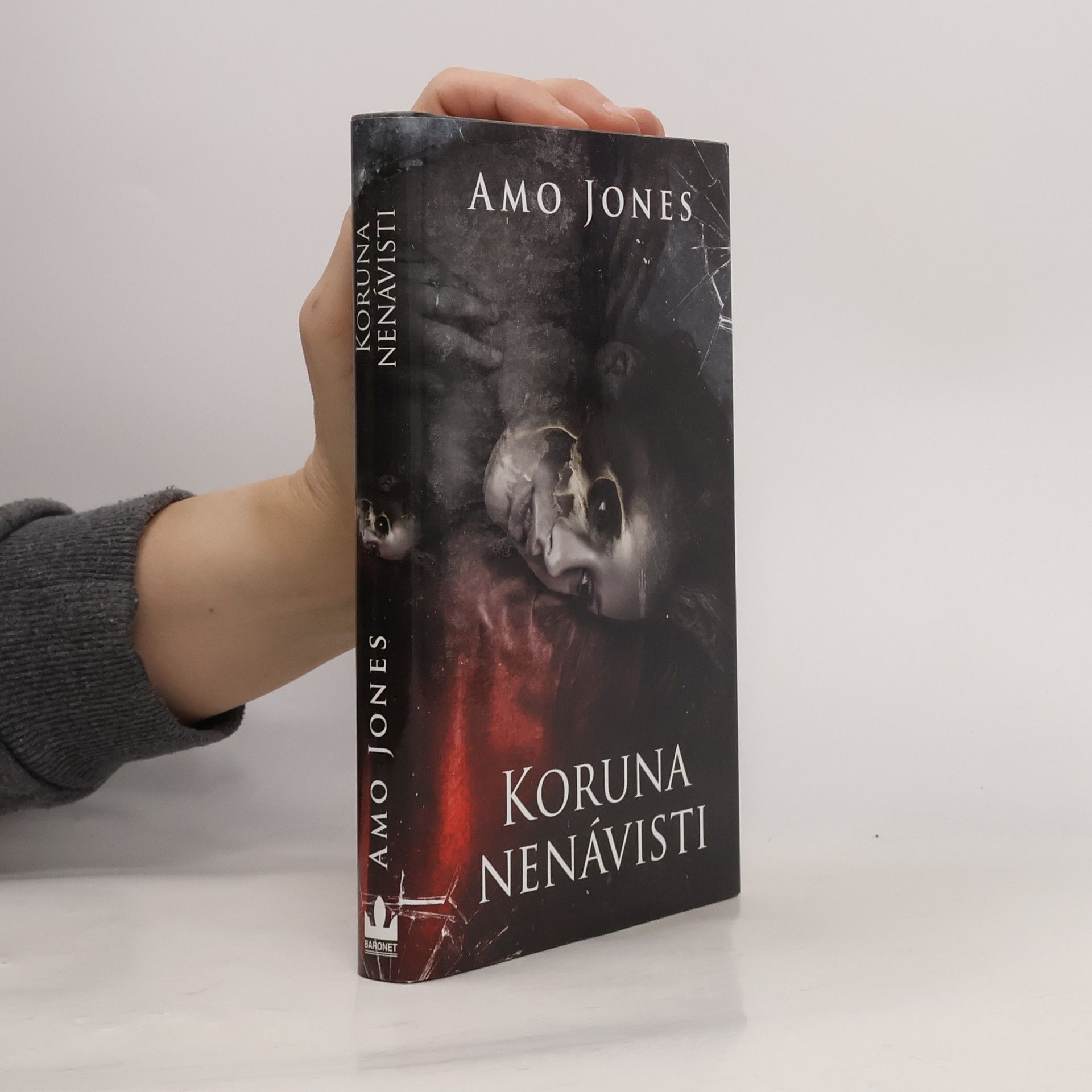 Amo Jones Koruna nenávisti