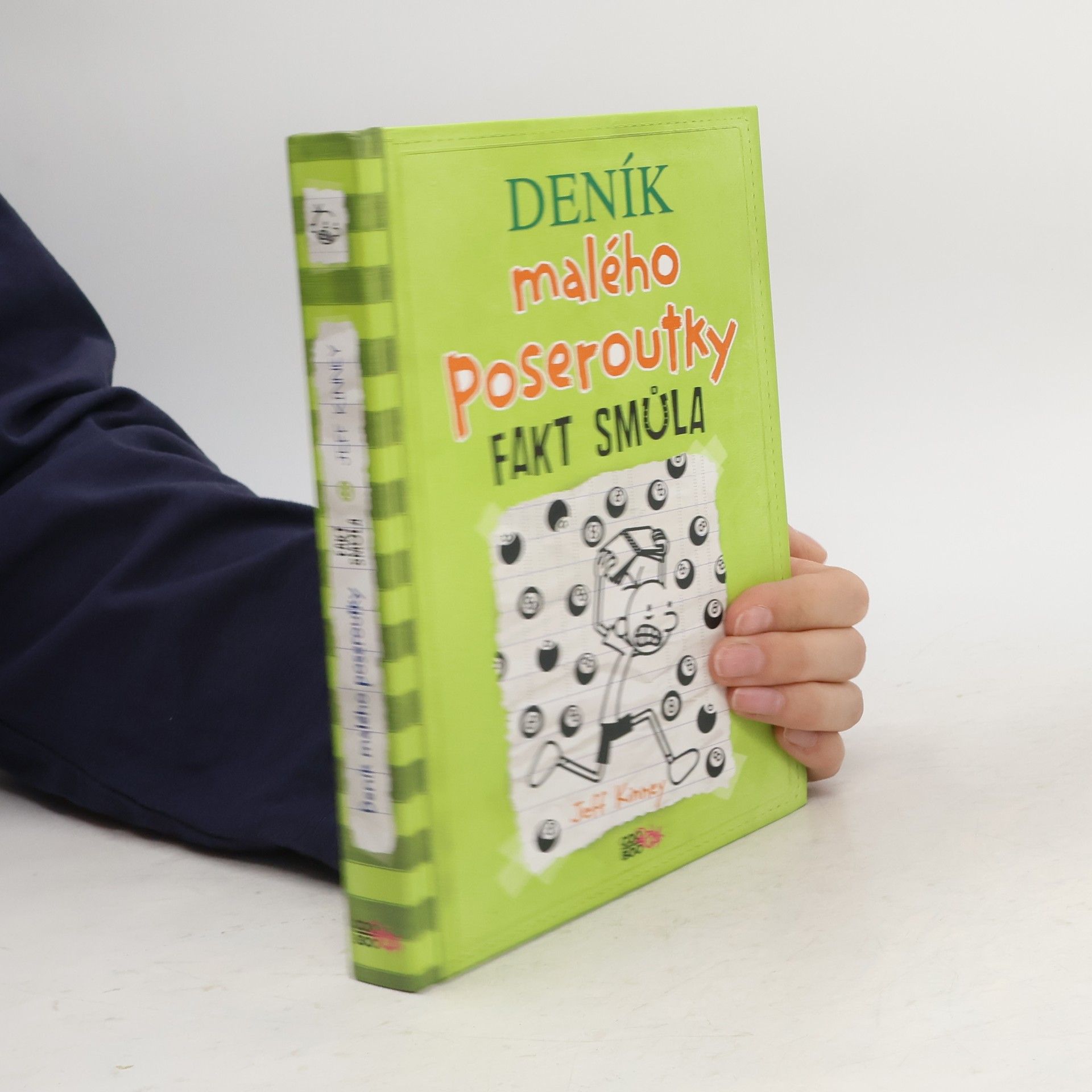 Jeff Kinney Deník malého poseroutky 8. Fakt smůla
