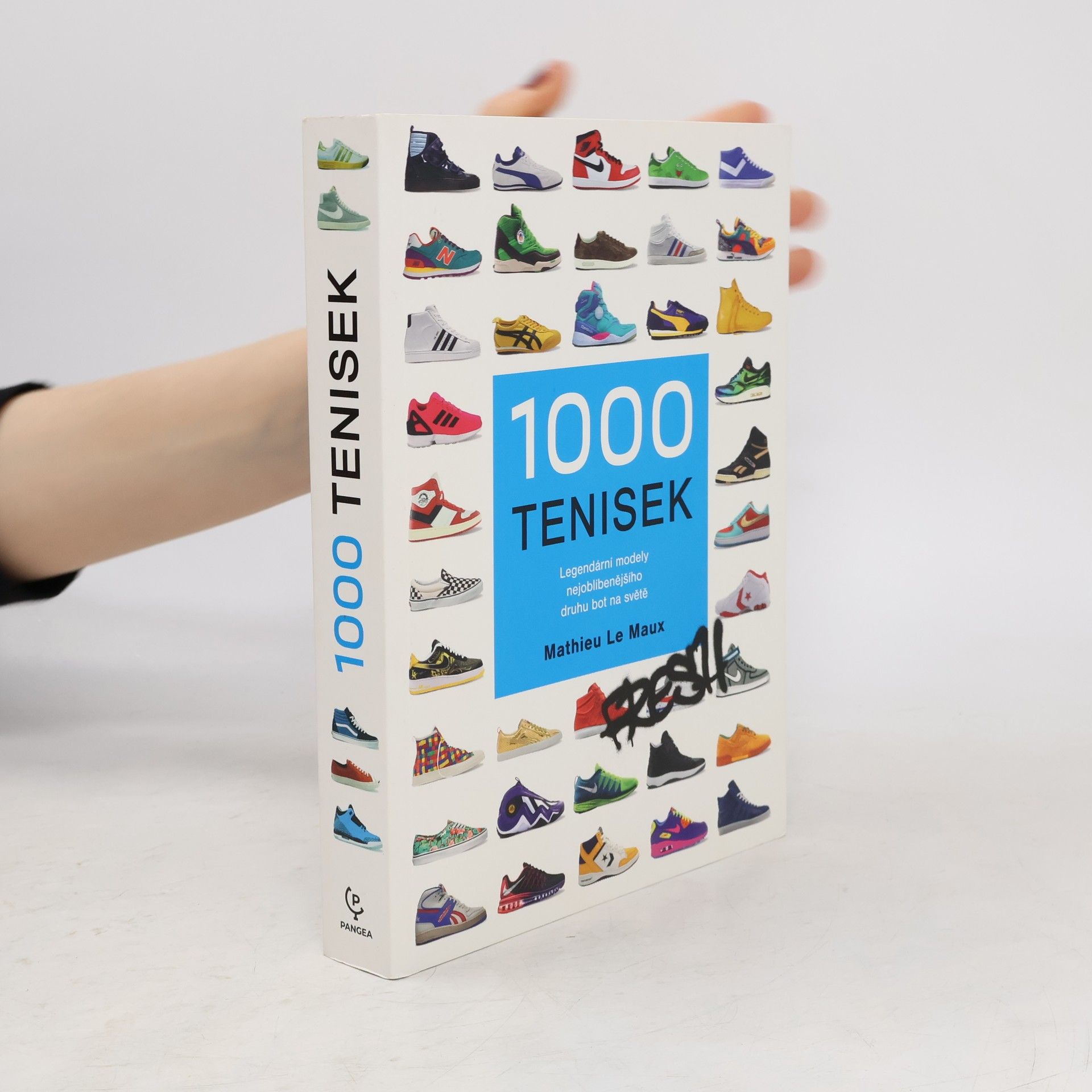 Mathieu Le Maux 1000 tenisek : legendární modely nejoblíbenějšího druhu bot na světě