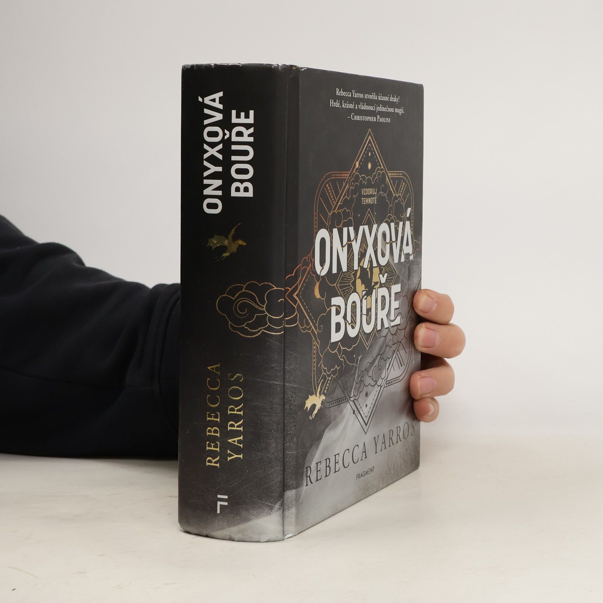 Rebecca Yarros Onyxová bouře