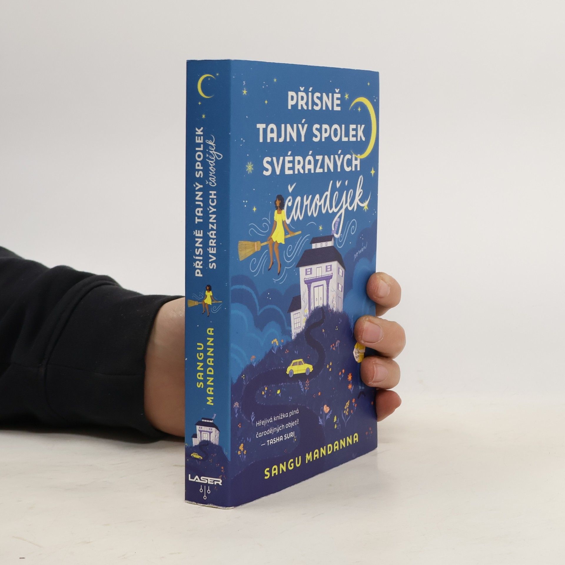 Sangu Mandanna Přísně tajný spolek svérázných čarodějek