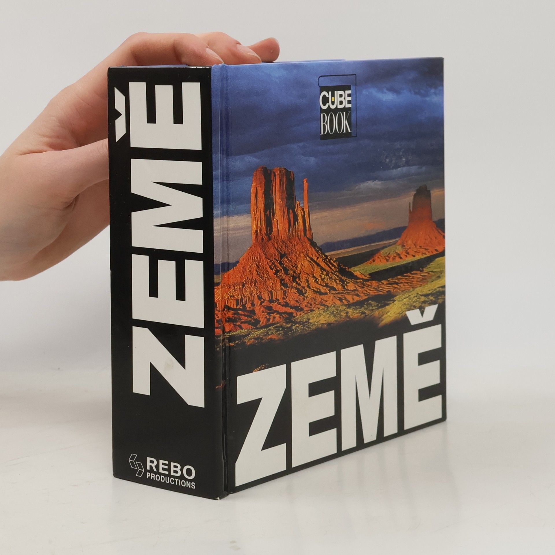 Alberto Bertolazzi Země