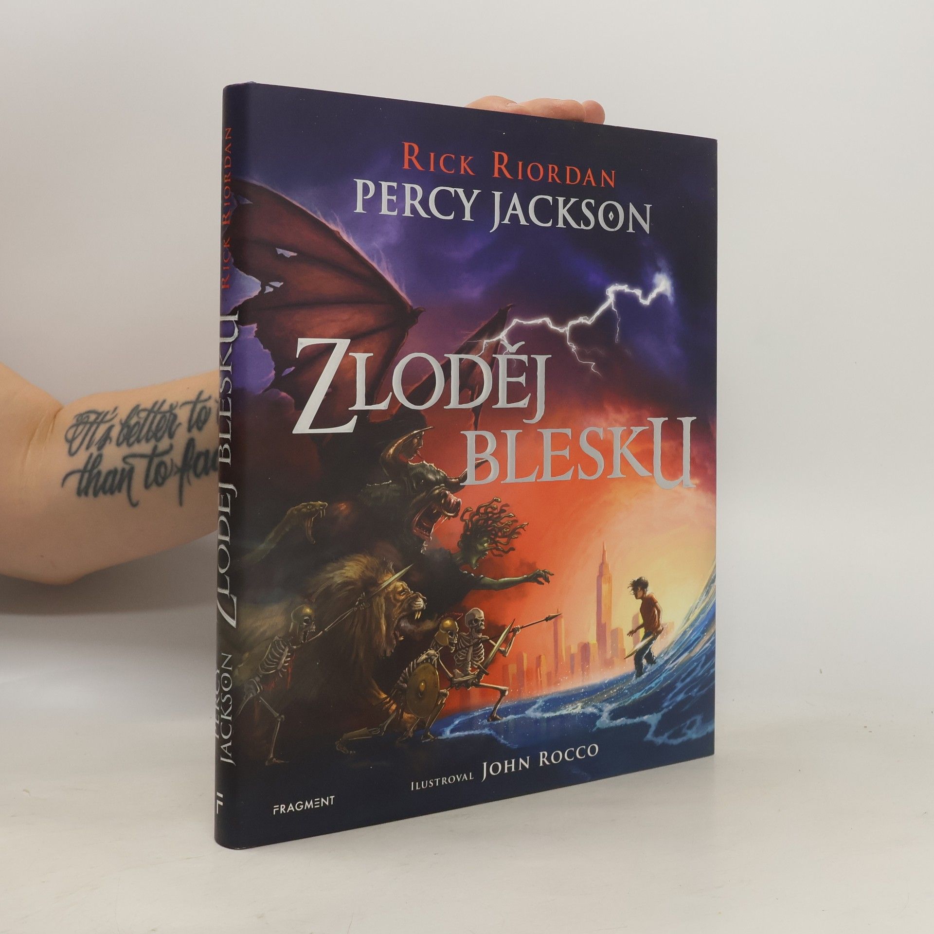Rick Riordan Percy Jackson. Zloděj blesku