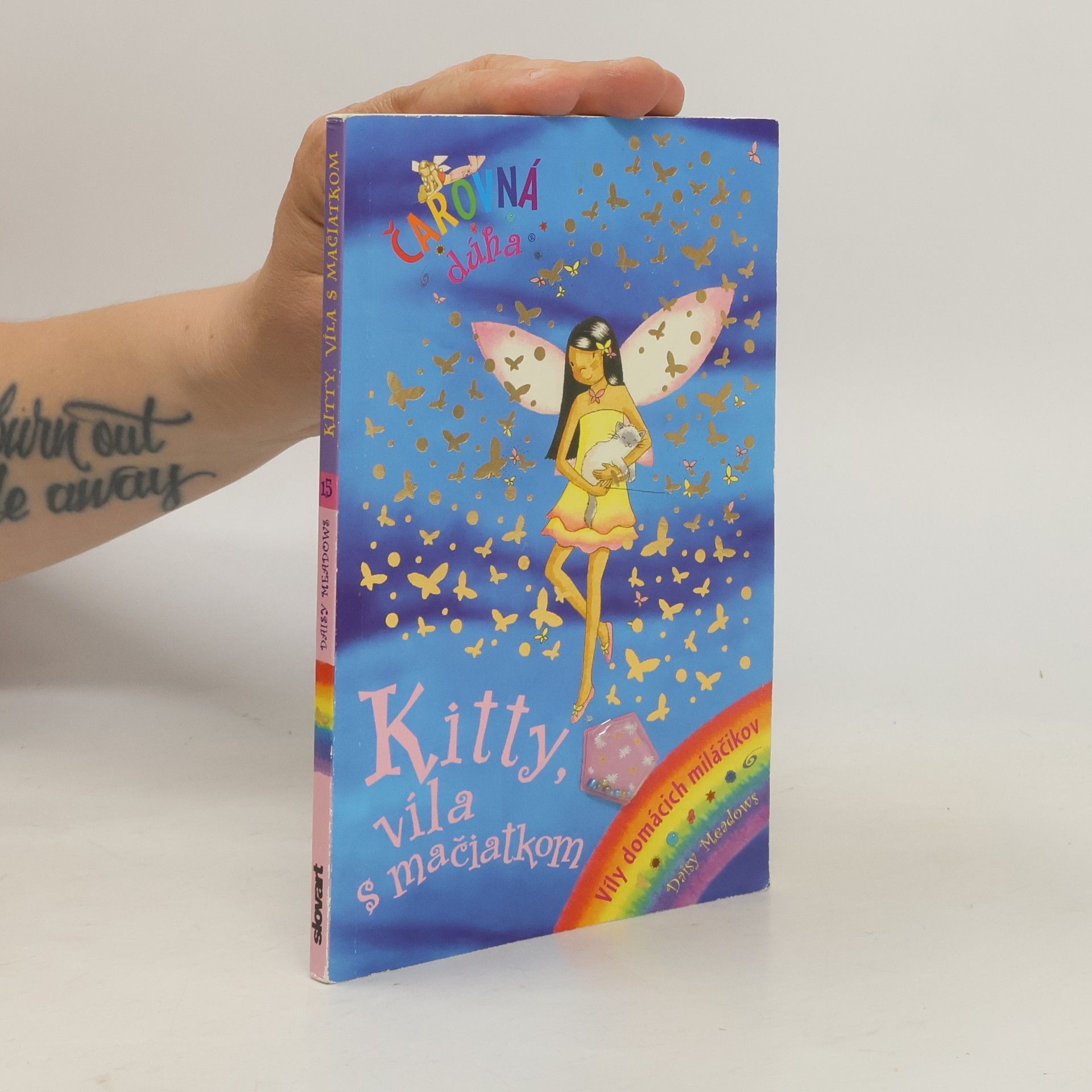 Kitty, víla s mačiatkom