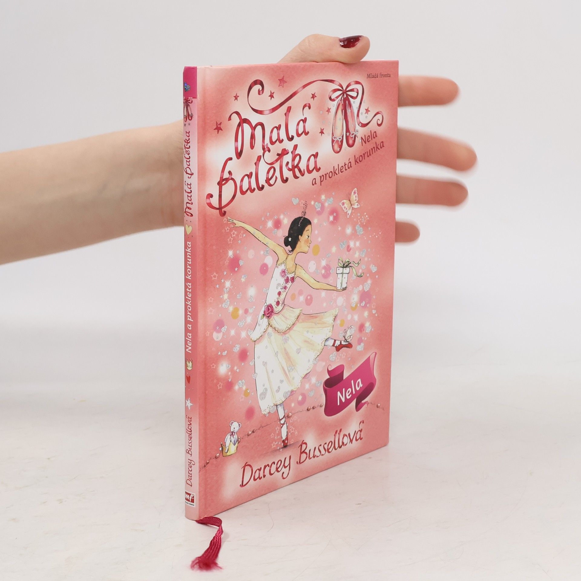 Darcey Bussell Nela a prokletá korunka. Malá baletka 15