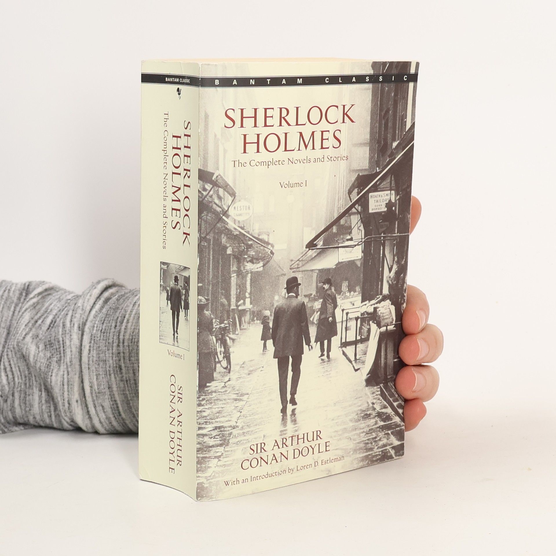 Sherlock Holmes: The complete novels and stories. Volume I