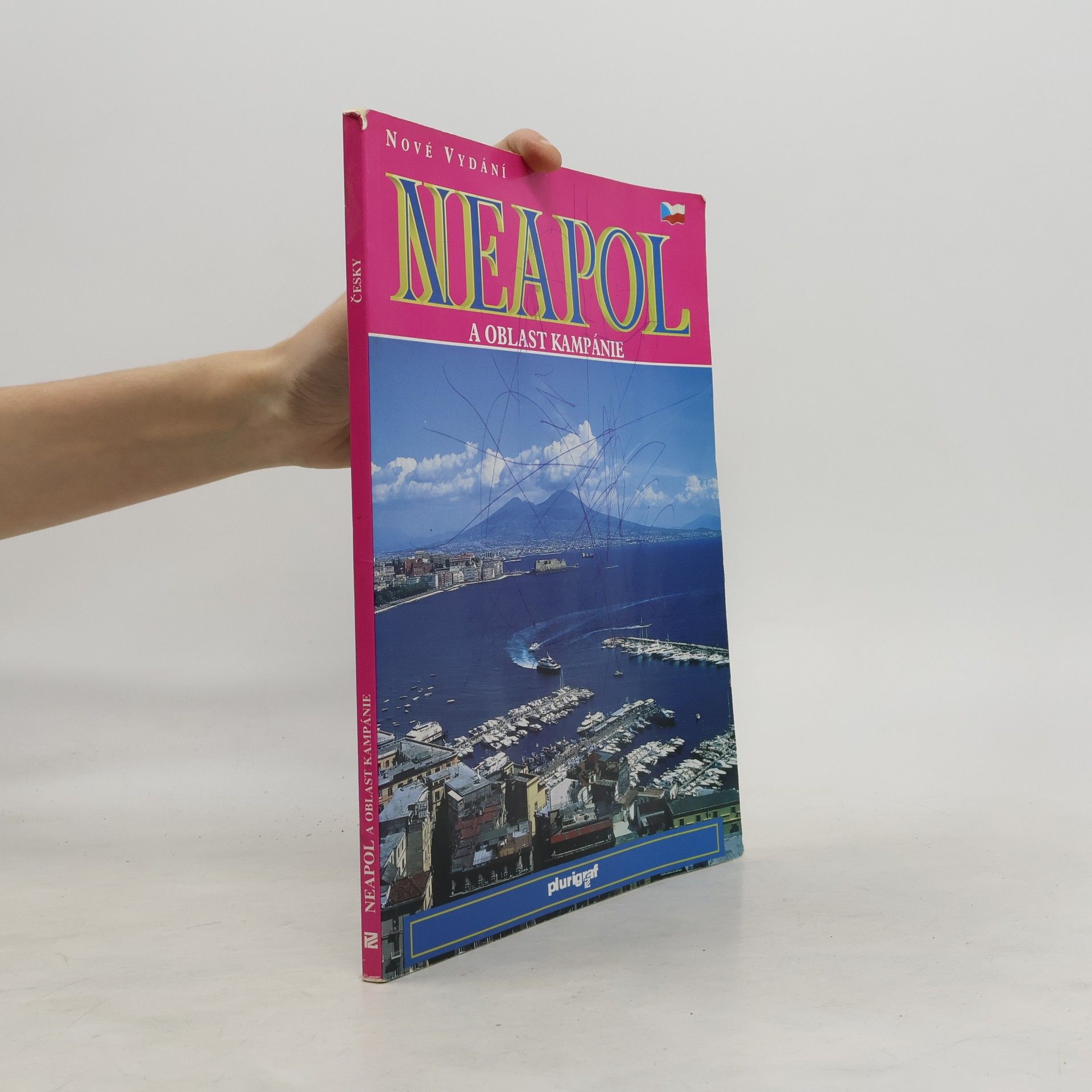 Loretta Santini Neapol a oblast Kampánie