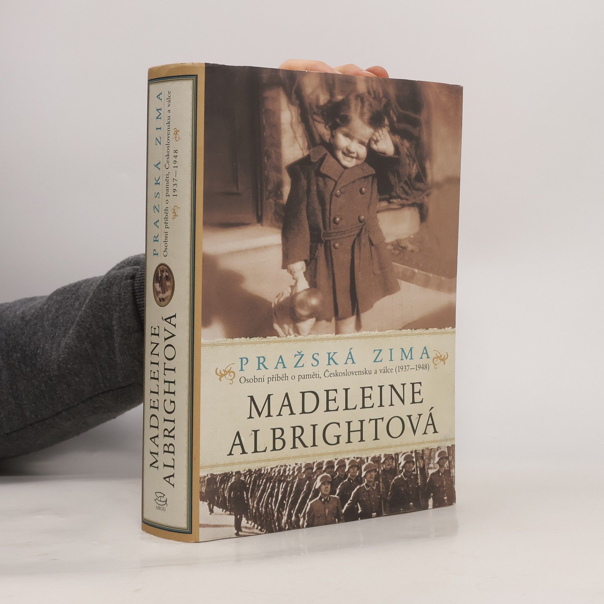Madeleine Albright Pražská zima