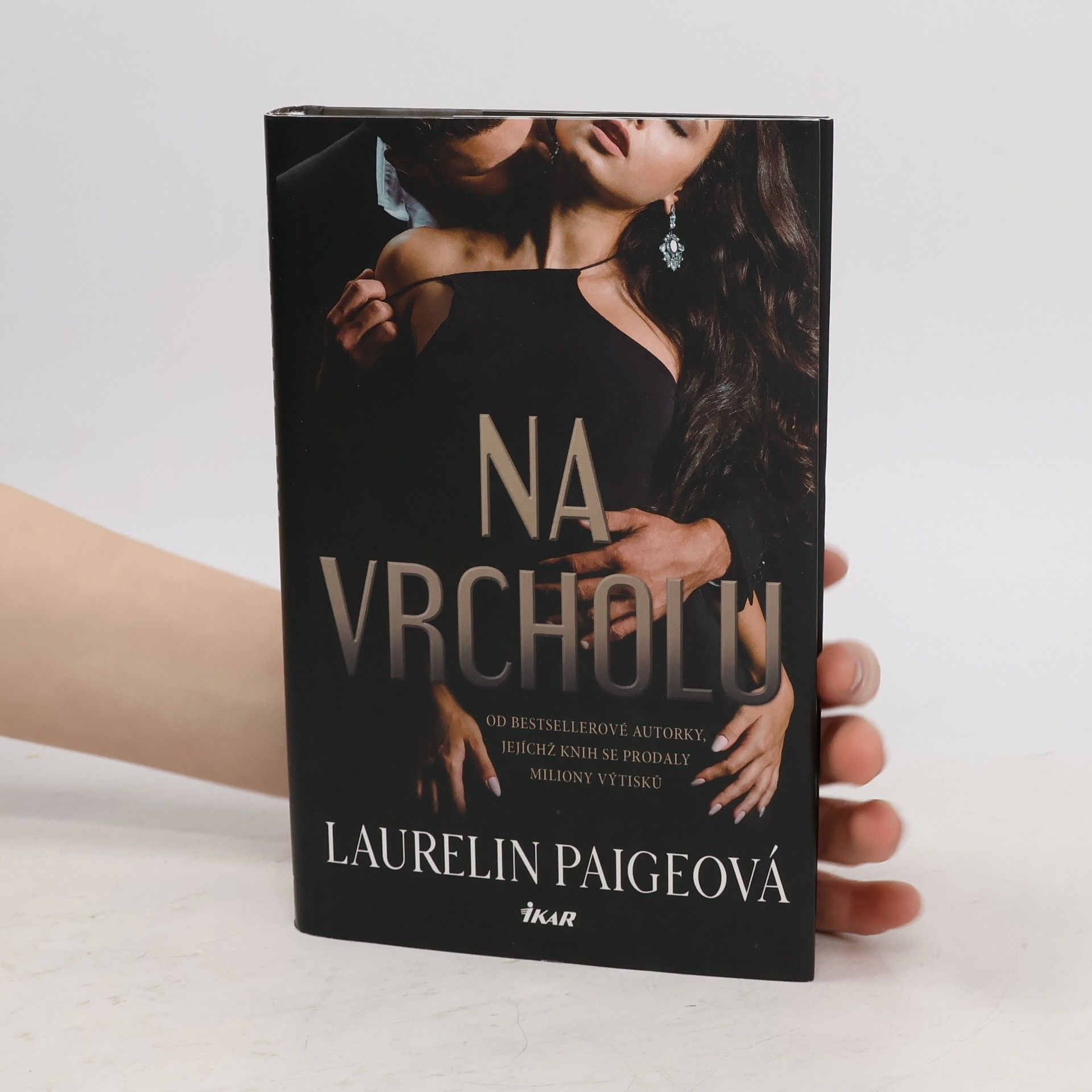 Laurelin Paige Na vrcholu