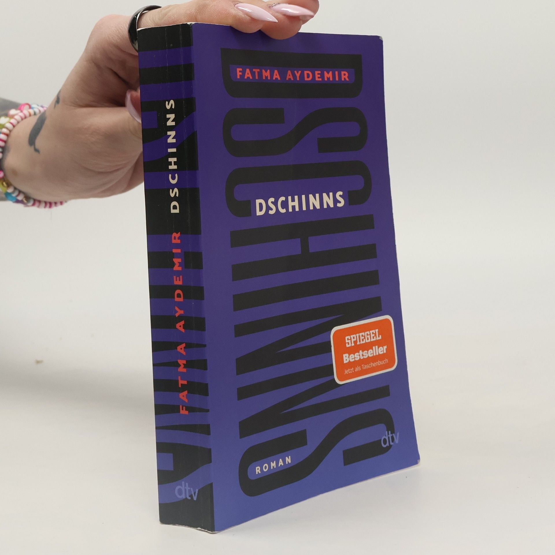 Fatma Aydemir Dschinns