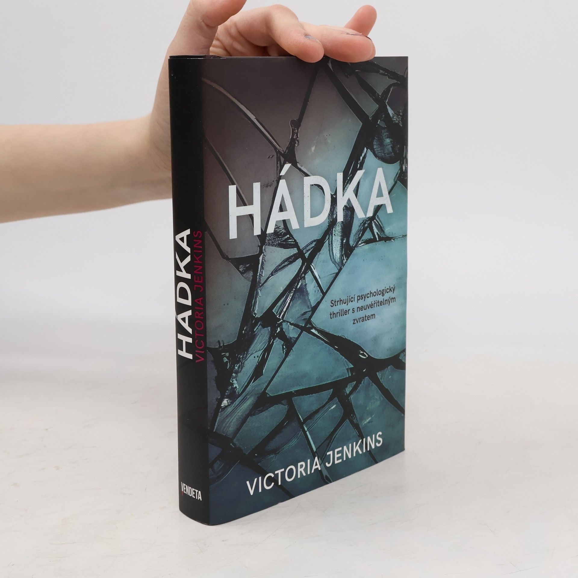 Victoria Jenkins Hádka