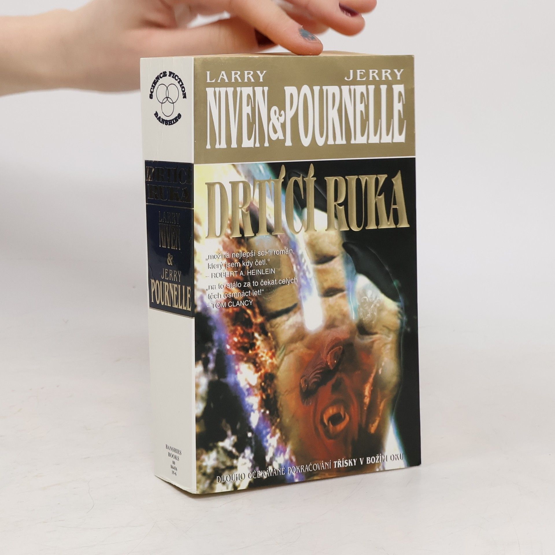 Kolektiv autorů Drtící ruka