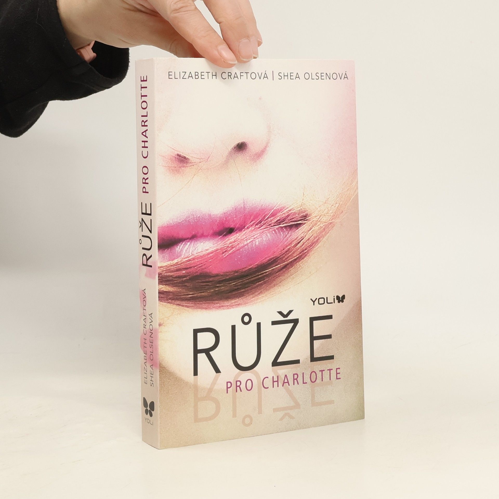 Elizabeth Craft Růže pro Charlotte