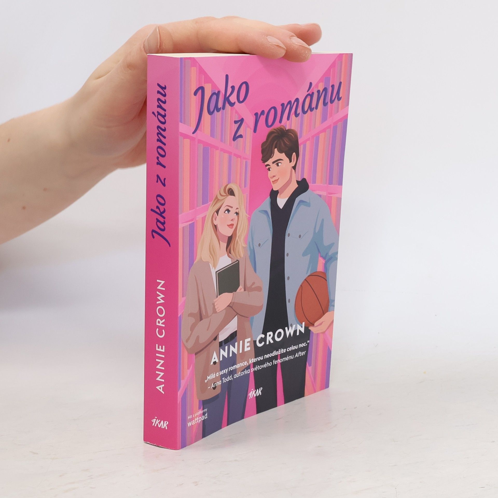 Annie Crown Jako z románu