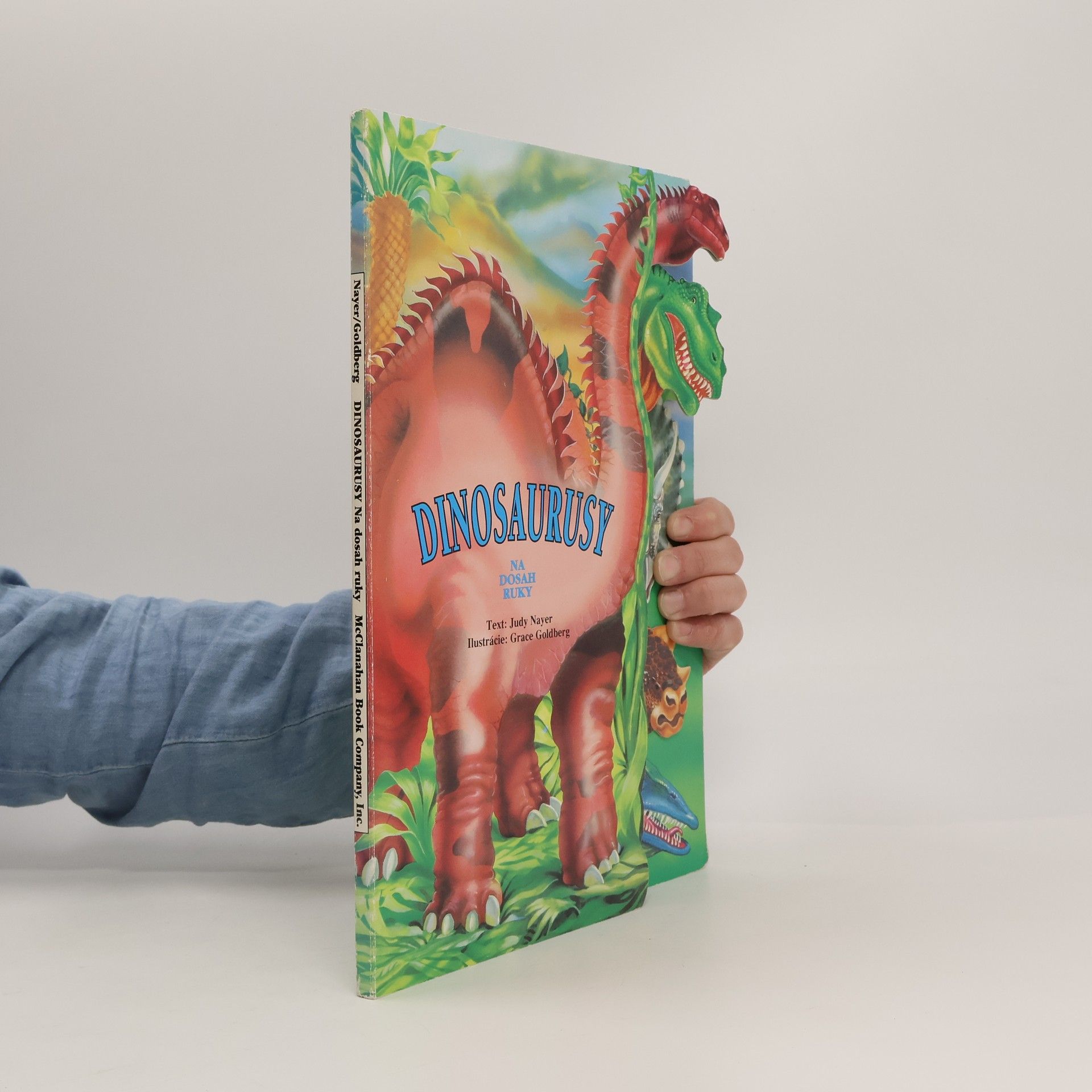Judy Nayer Dinosaurusy na dosah ruky