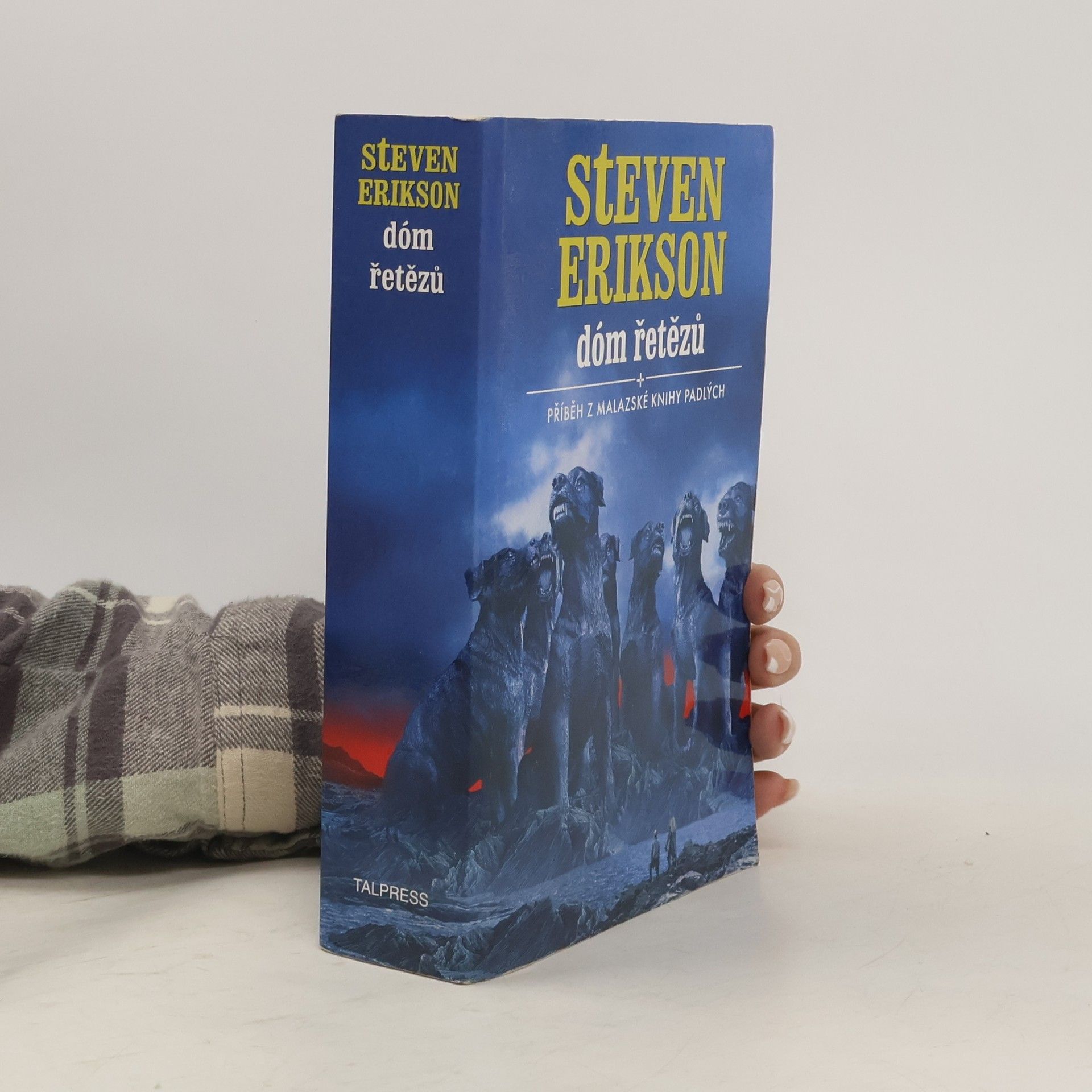 Steven Erikson Dóm řetězů