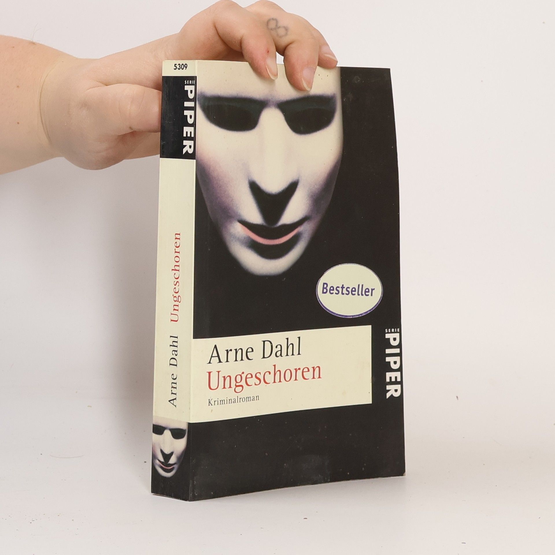 Arne Dahl Ungeschoren