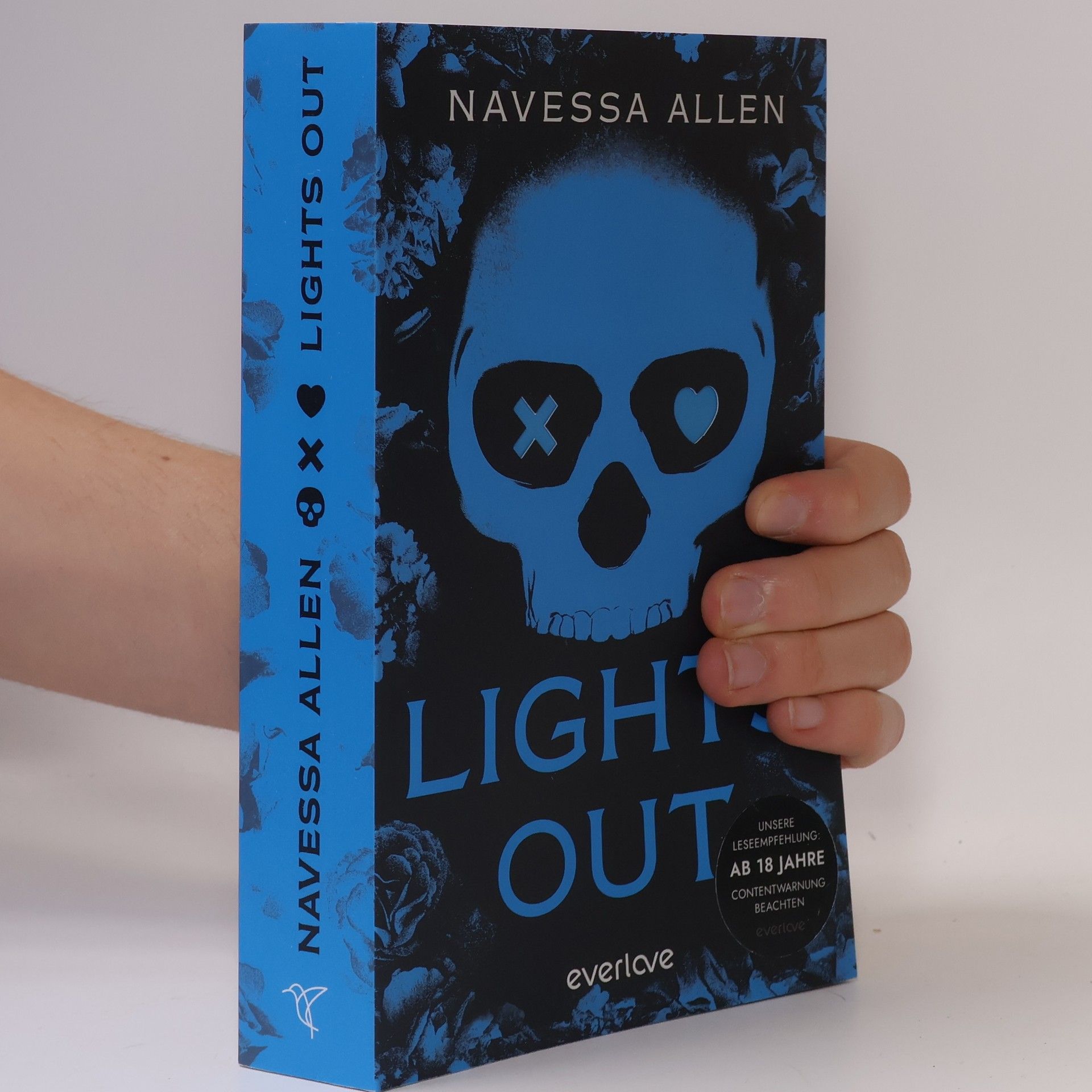 Navessa Allen Lights Out
