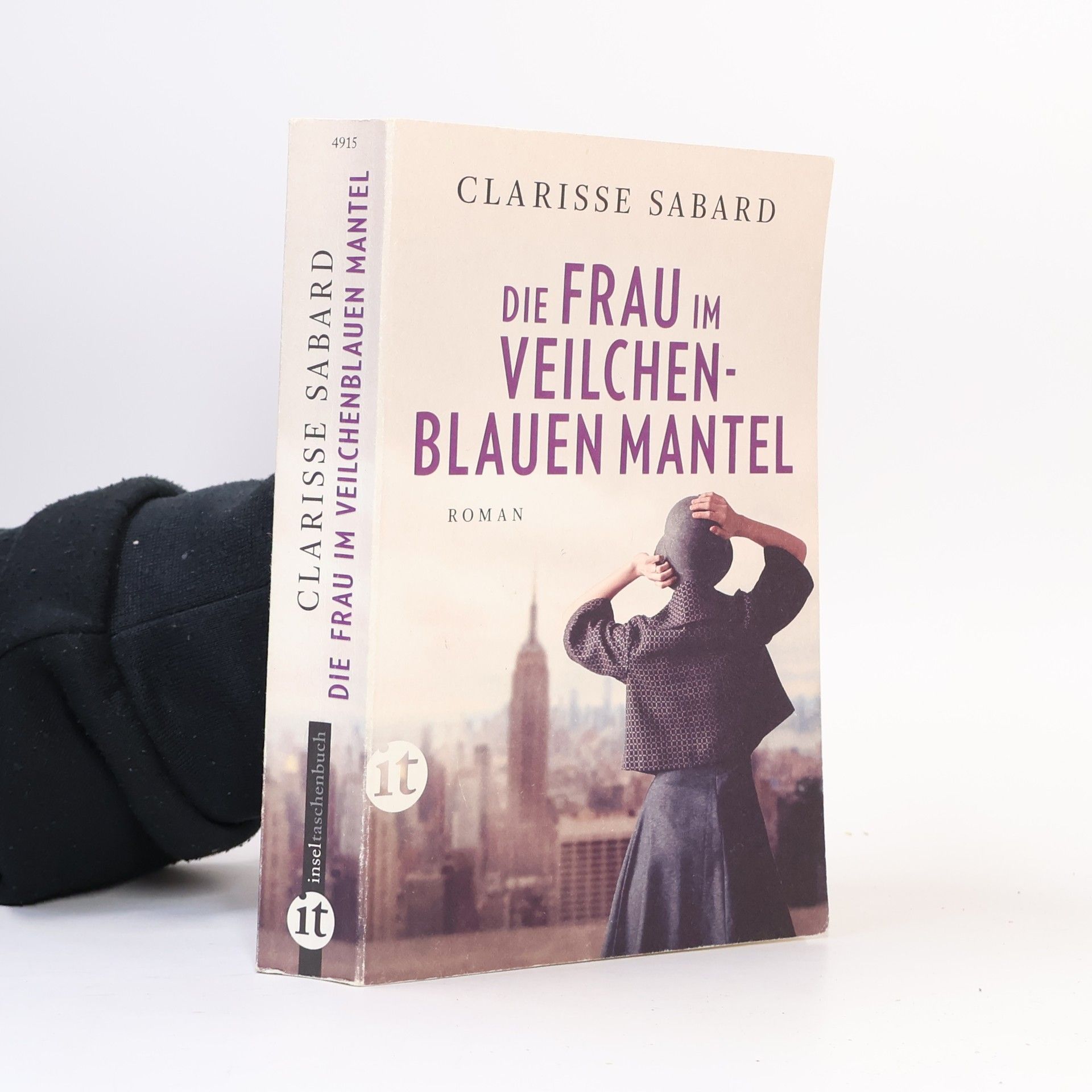 Clarisse Sabard Die Frau im veilchenblauen Mantel
