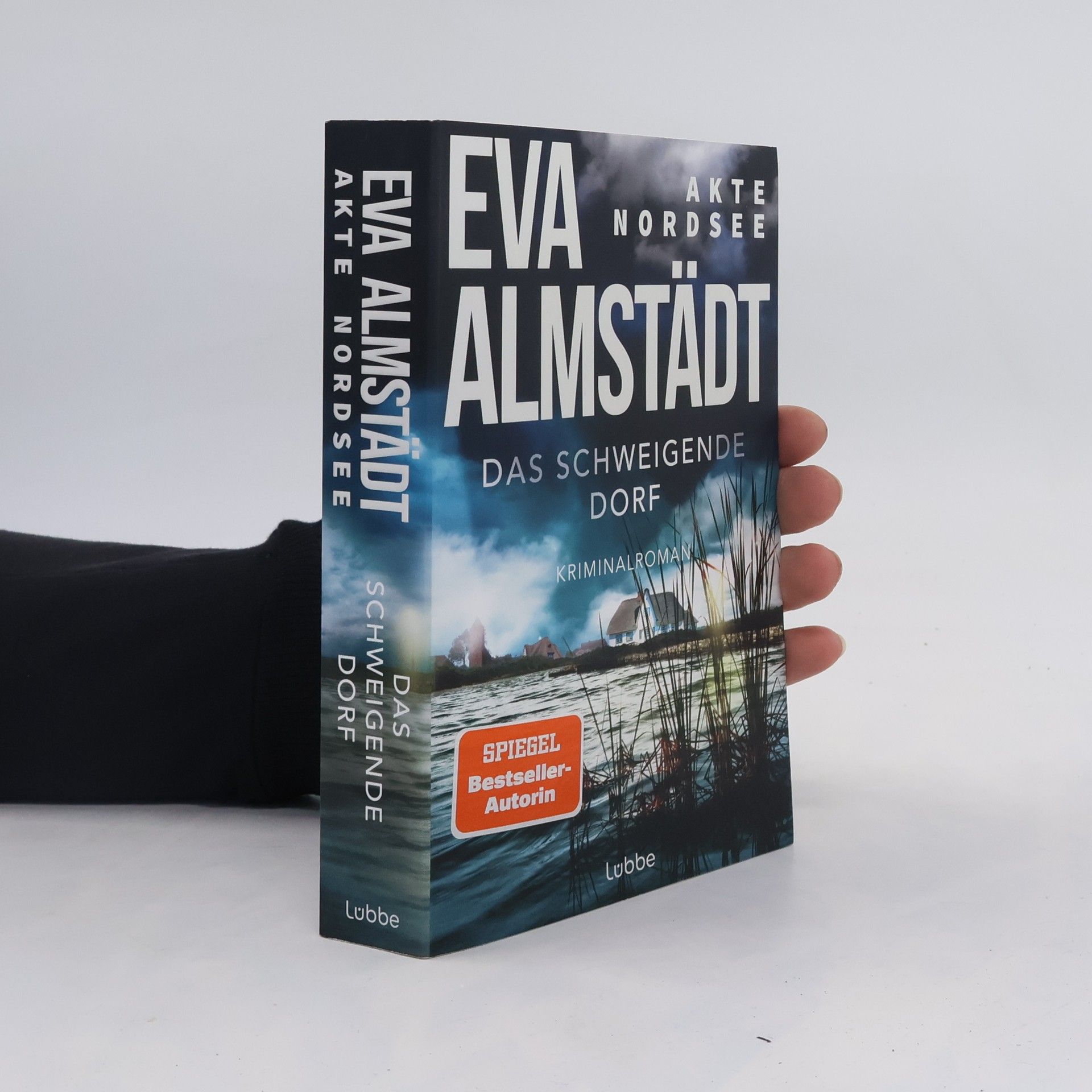 Eva Almstädt Akte Nordsee. Das schweigende Dorf