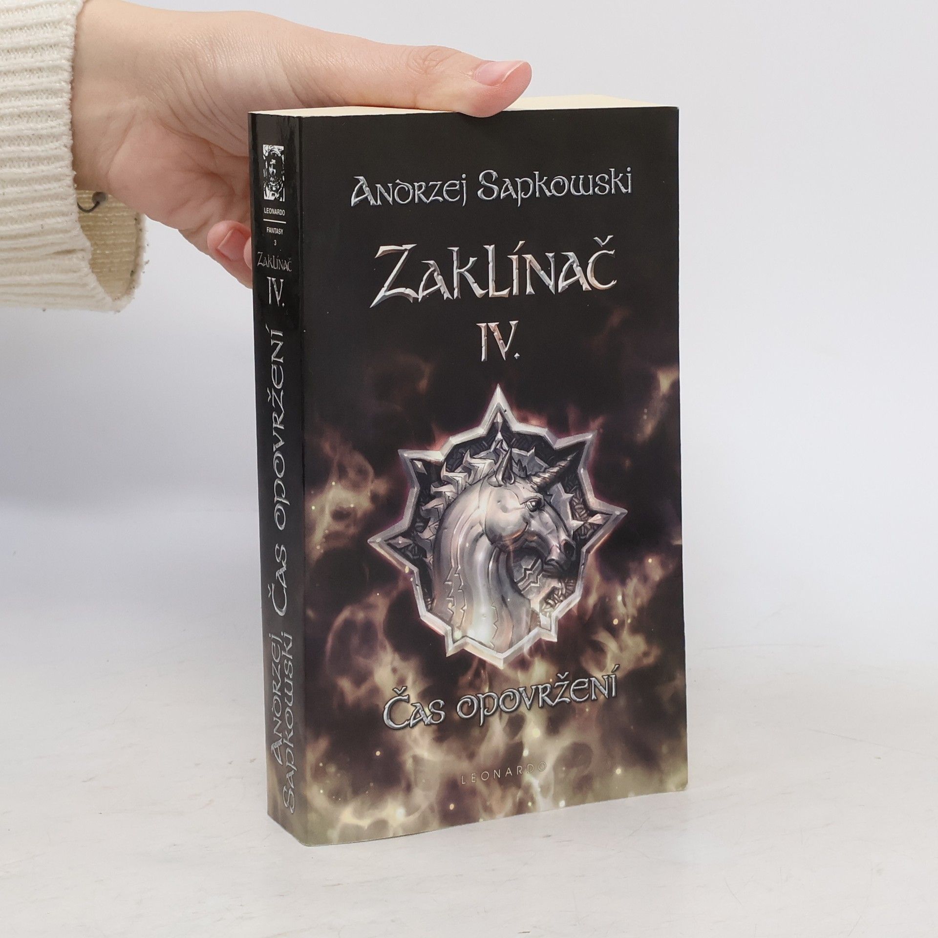 Andrzej Sapkowski Zaklínač IV. Čas opovržení