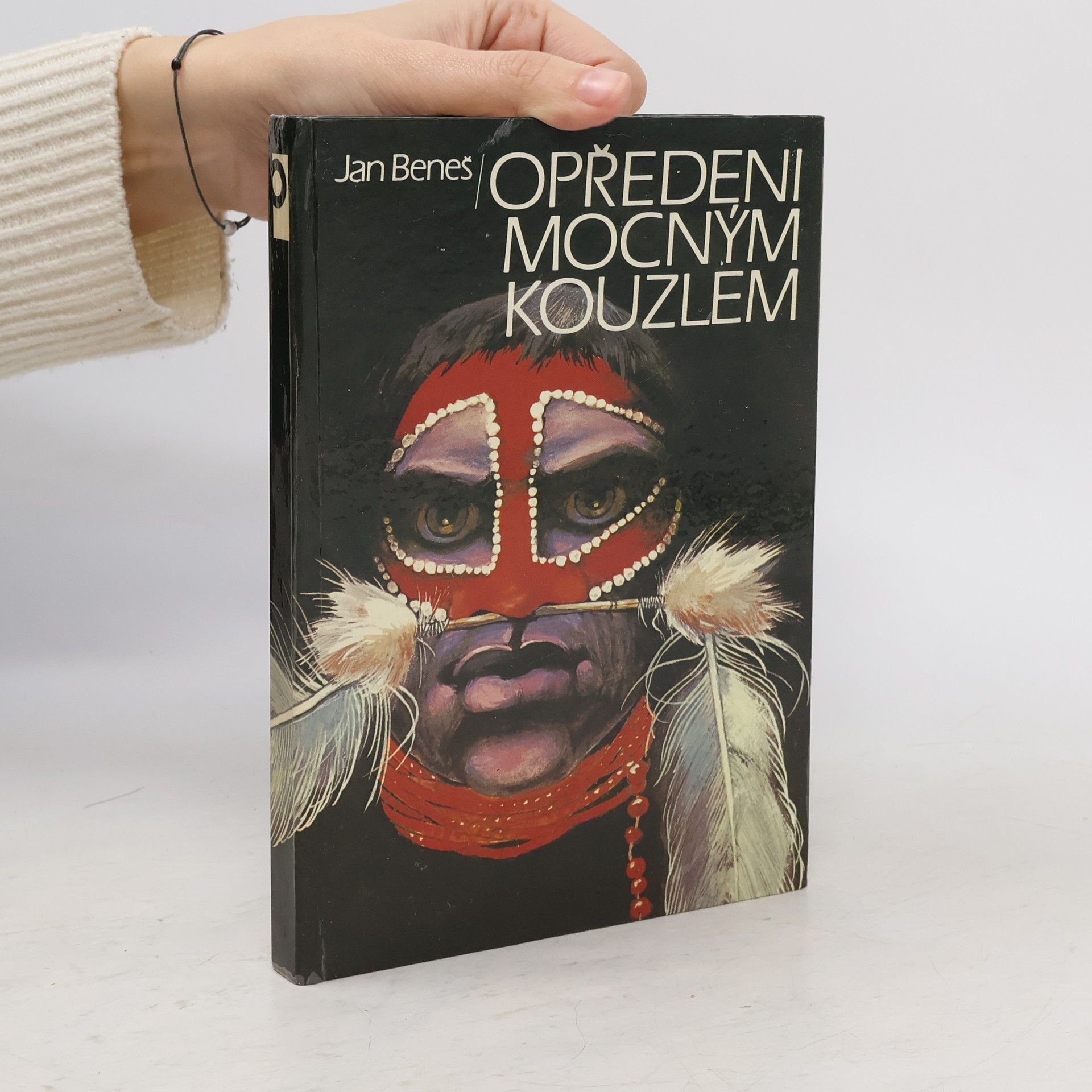 Jan Beneš Opředeni mocným kouzlem