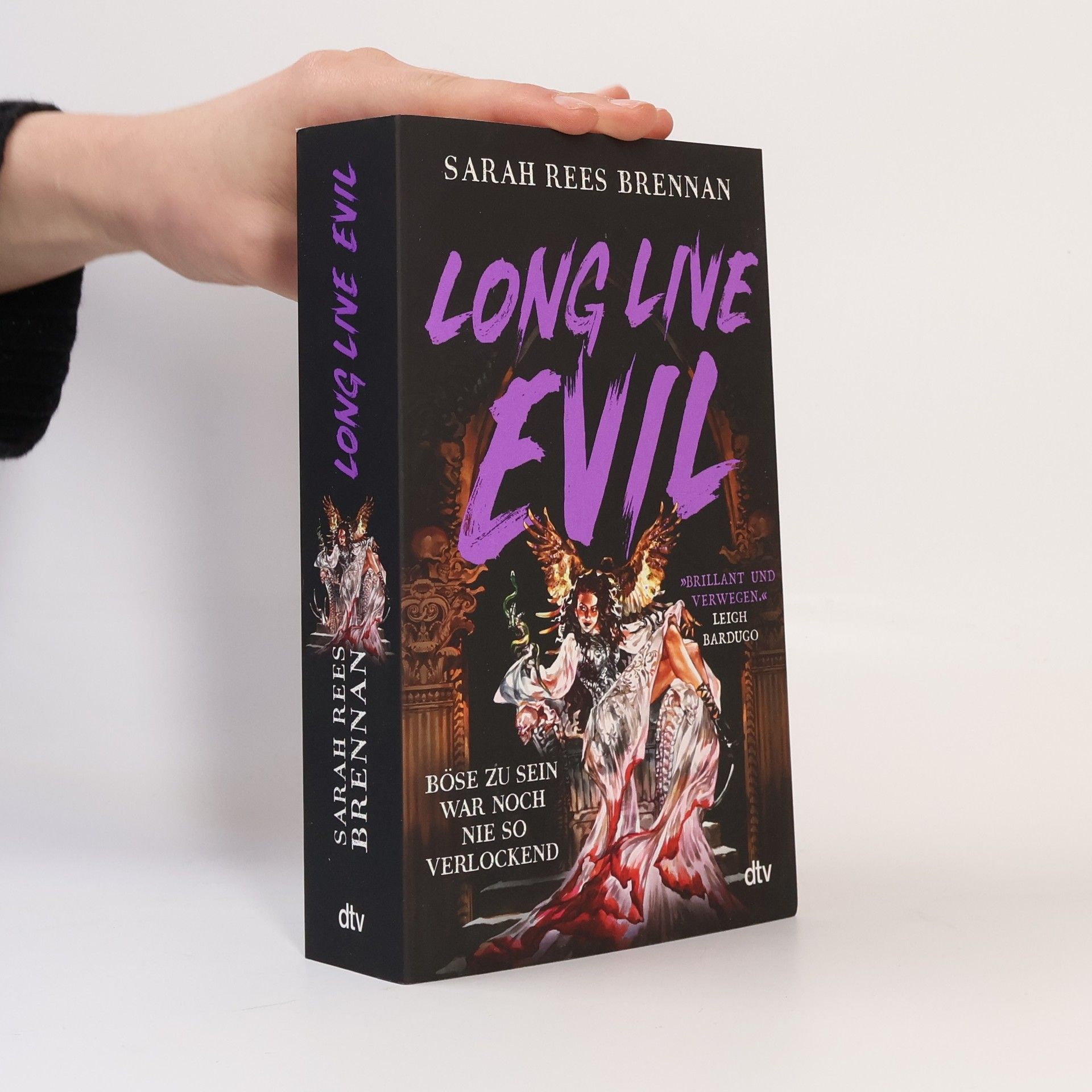 Sarah Rees Brennan Long Live Evil