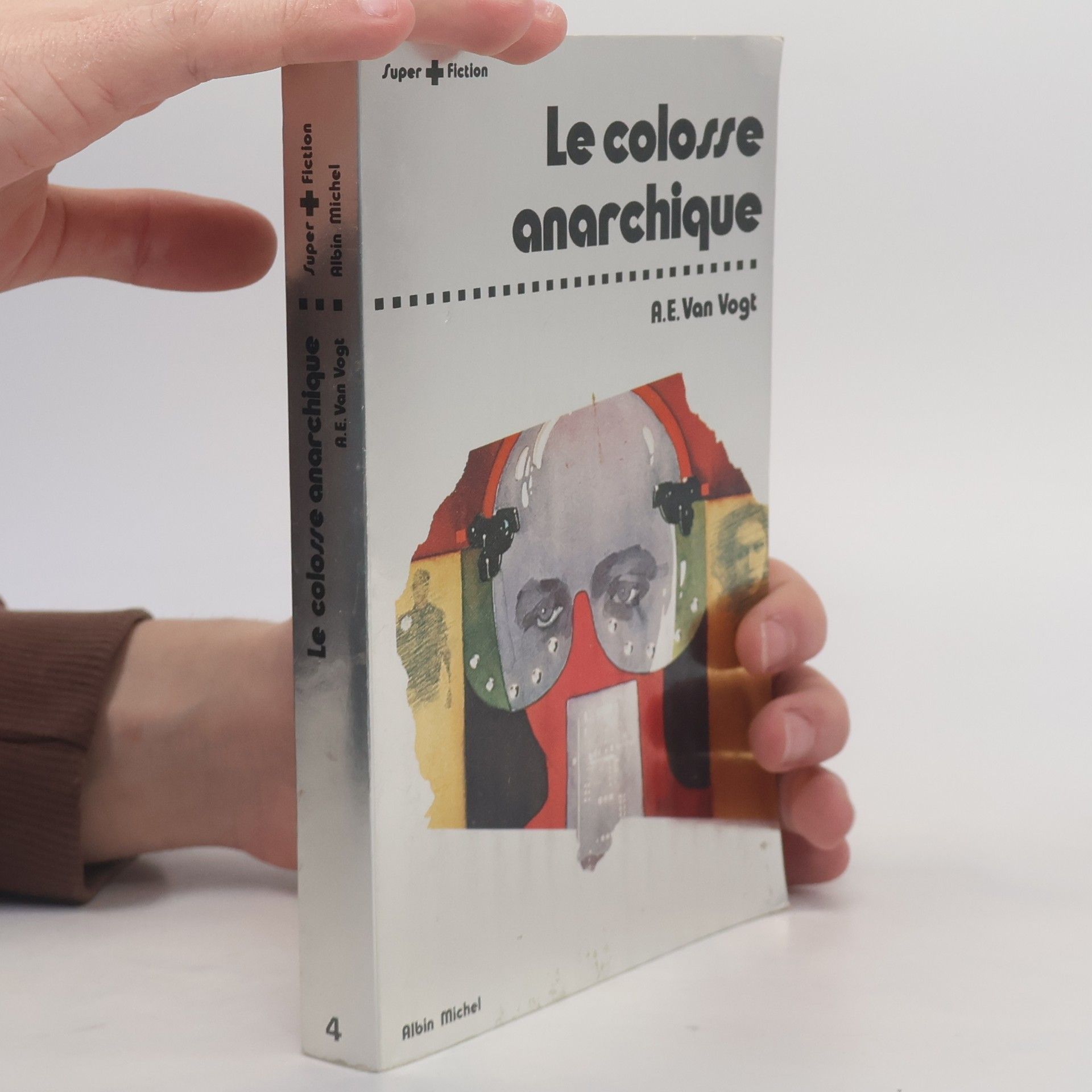 Le Colosse anarchique