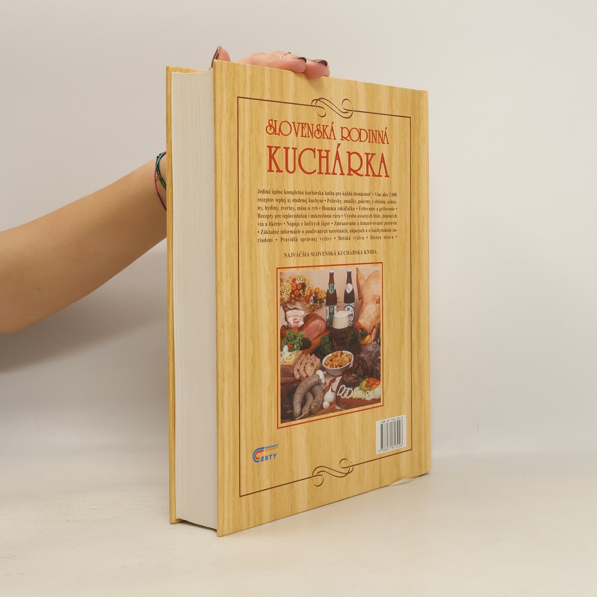 Kolektív autorov Slovenská rodinná kuchárka