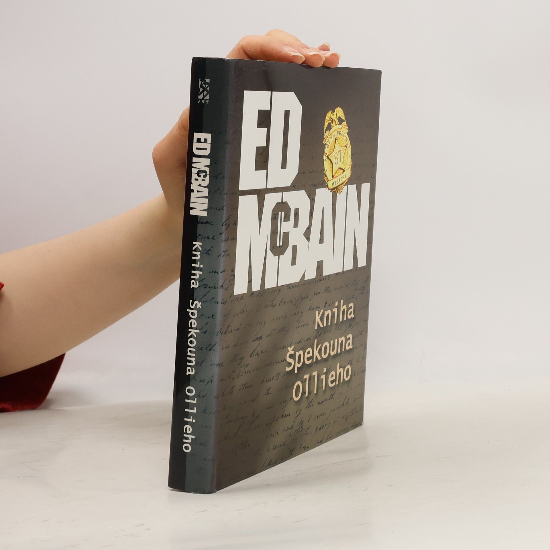 Ed McBain Kniha špekouna Ollieho: Román z 87. revíru