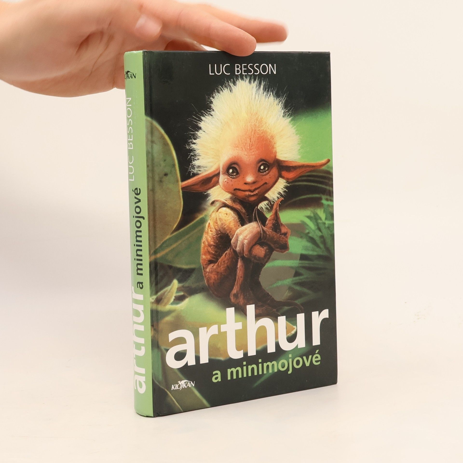 Luc Besson Arthur a minimojové