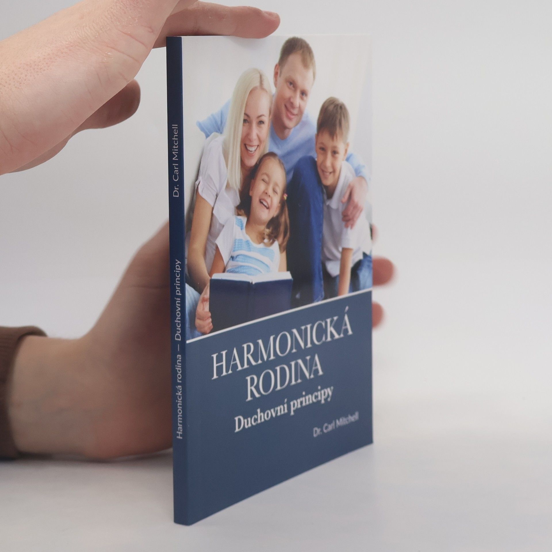 Kolektiv autorů Новый Завет. Novyy Zavet