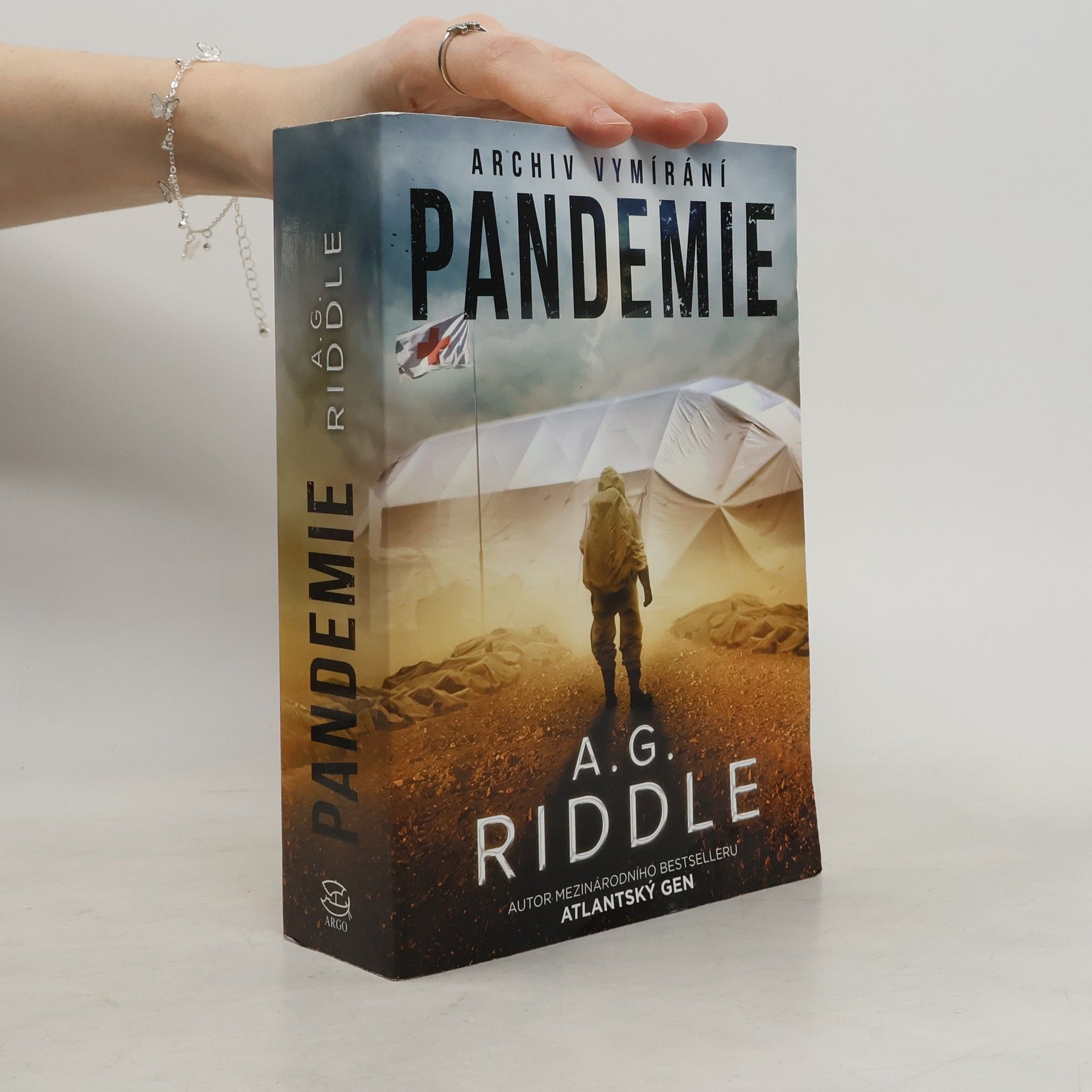 A. G. Riddle Archiv vymírání. Pandemie