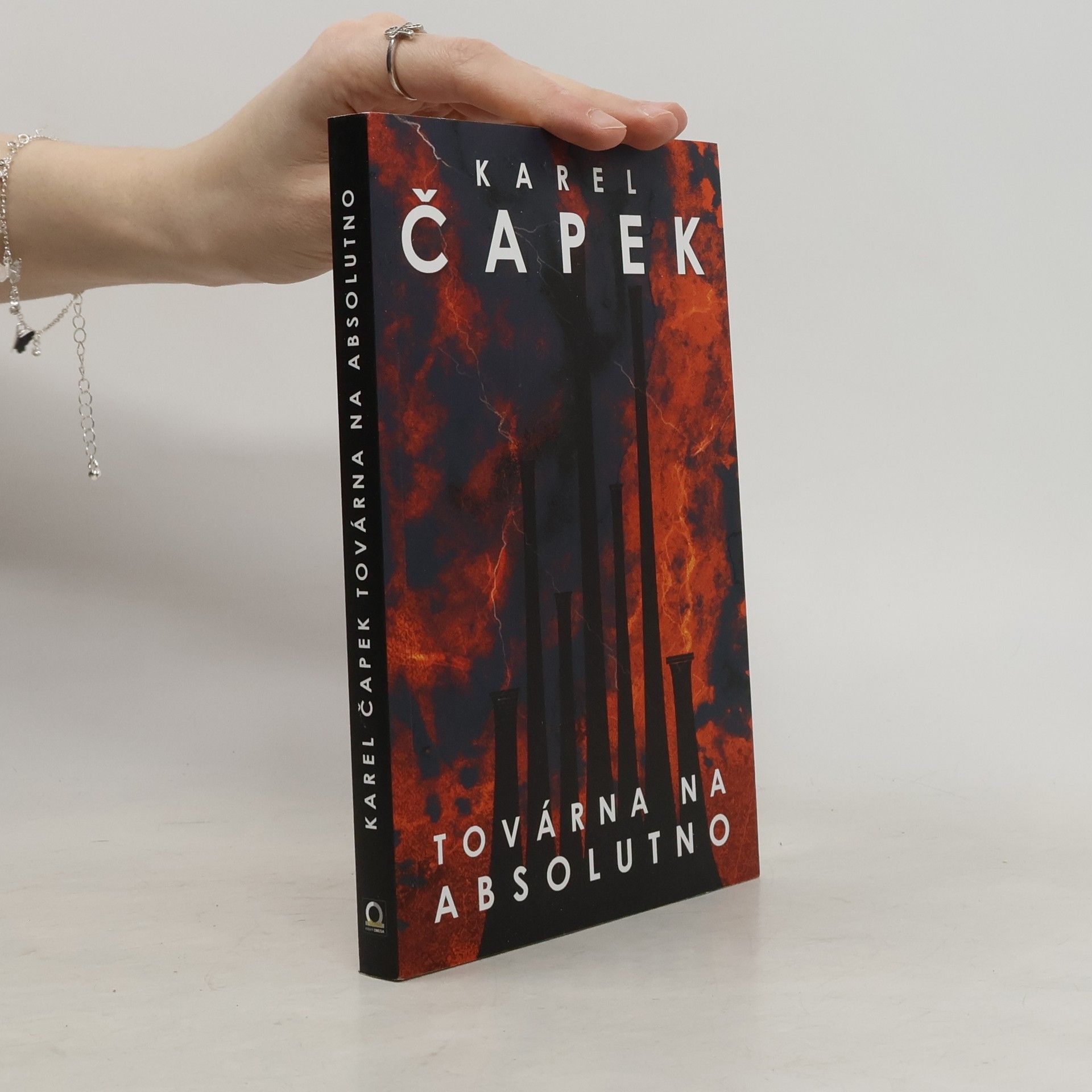 Továrna na absolutno