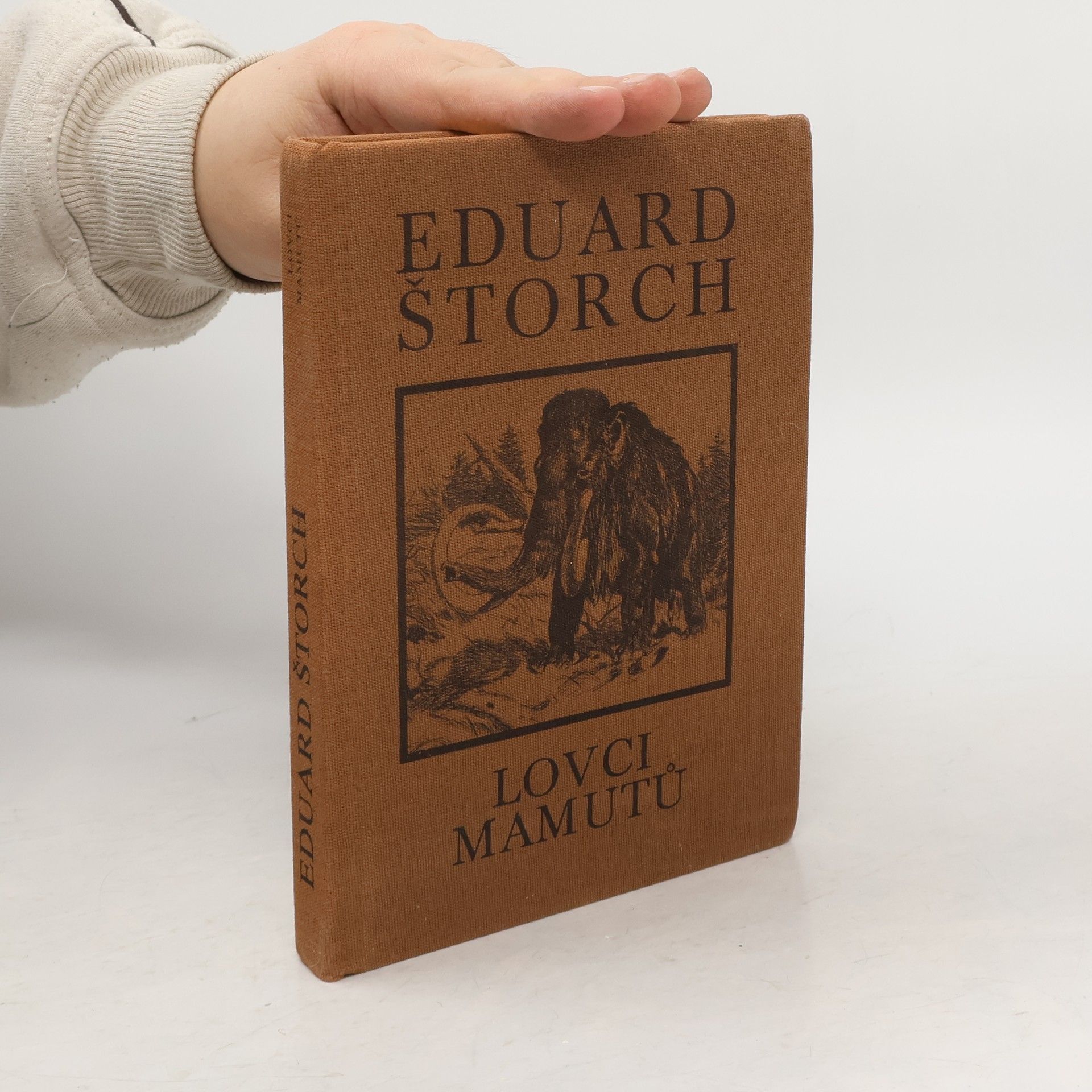 Eduard Štorch Lovci mamutů