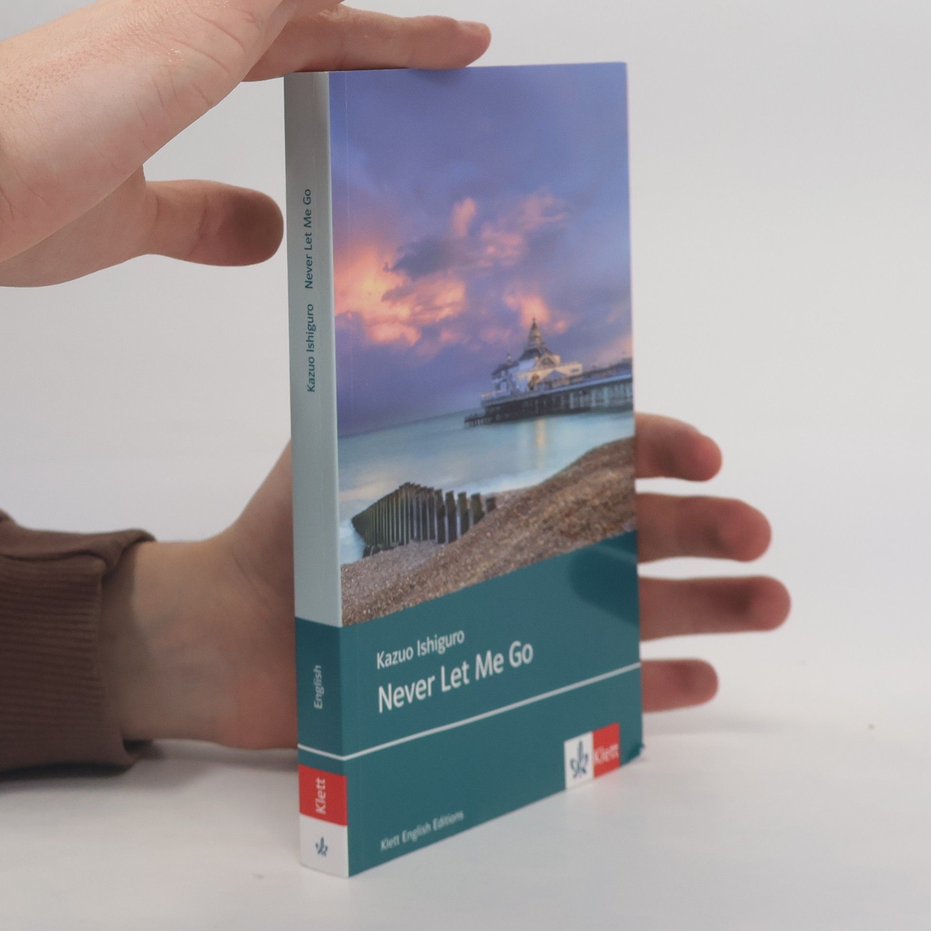 Kazuo Ishiguro Never let me go