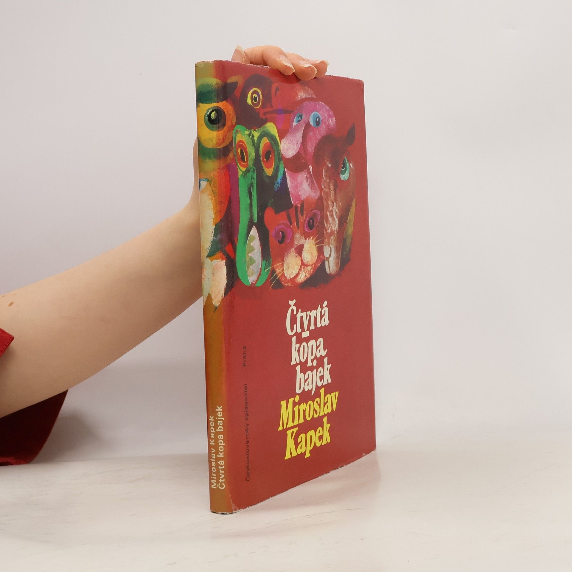 Miroslav Kapek Čtvrtá kopa bajek
