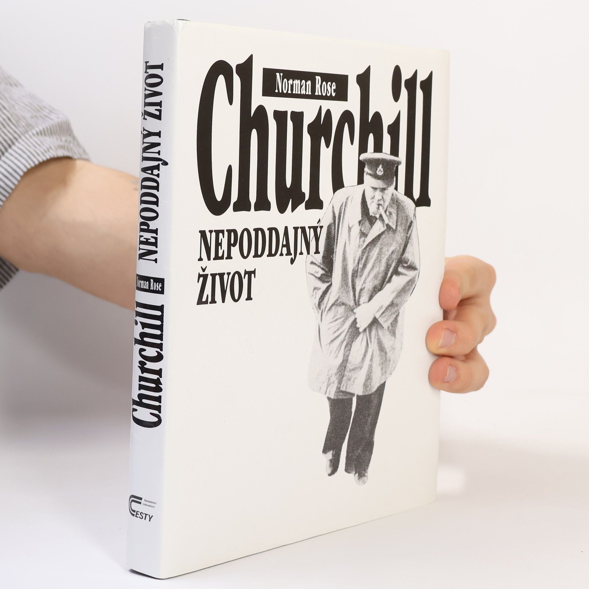 Norman Rose Churchill. Nepoddajný život