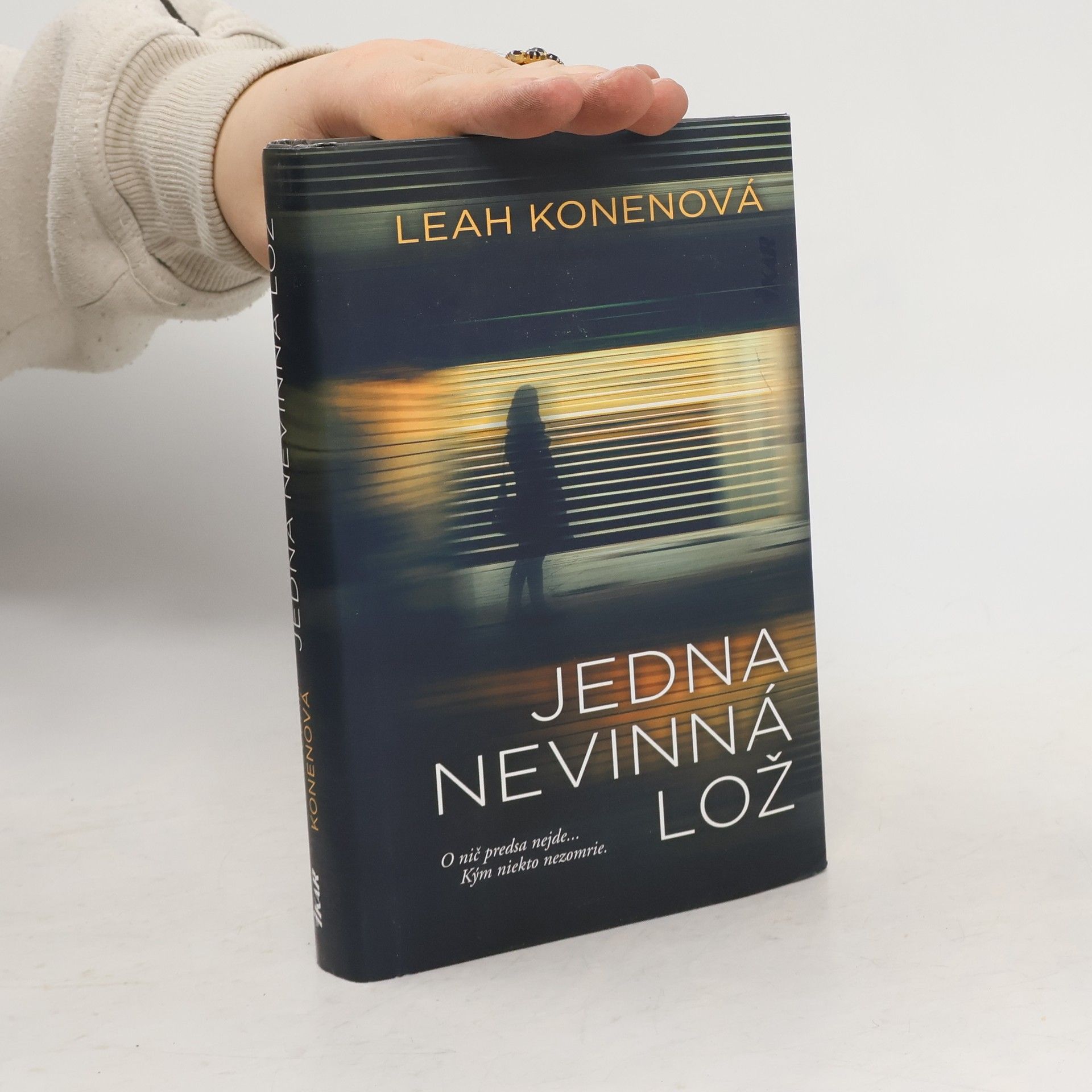 Leah Konen Jedna nevinná lož