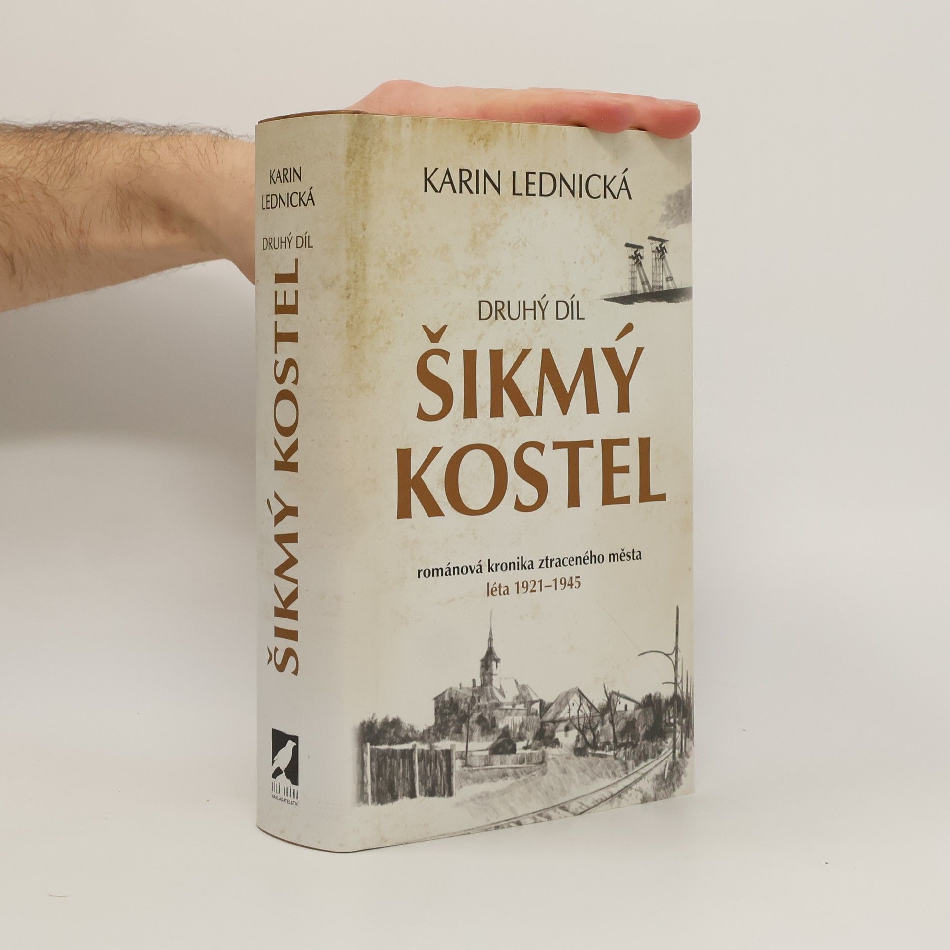 Karin Lednická Šikmý kostel 2