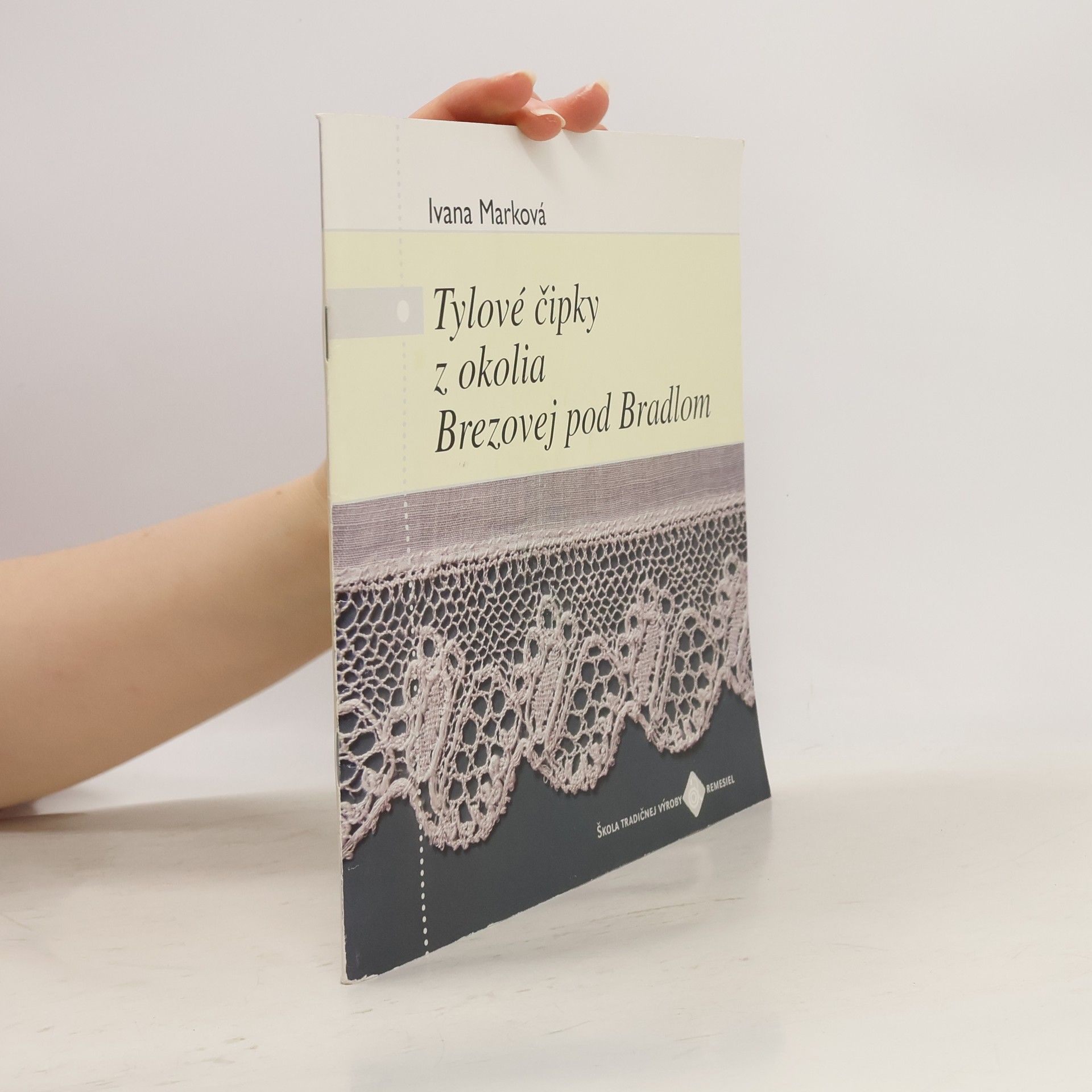 Tylové čipky z okolia Brezovej pod Bradlom