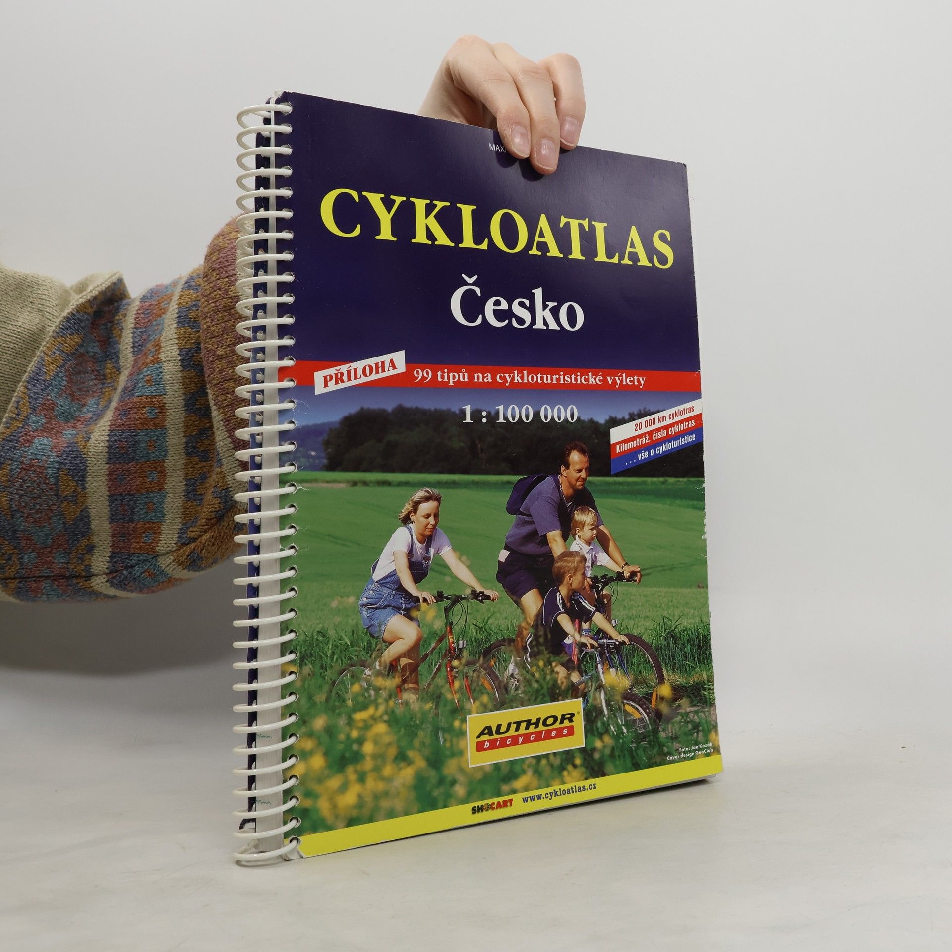 Kolektív autorov Cykloatlas Česko 1: 100 000. 99 tipů na cykloturistické výlety. 32 000 km cyklotras, kilometráž, čísla cyklotras...vše o cykloturistice