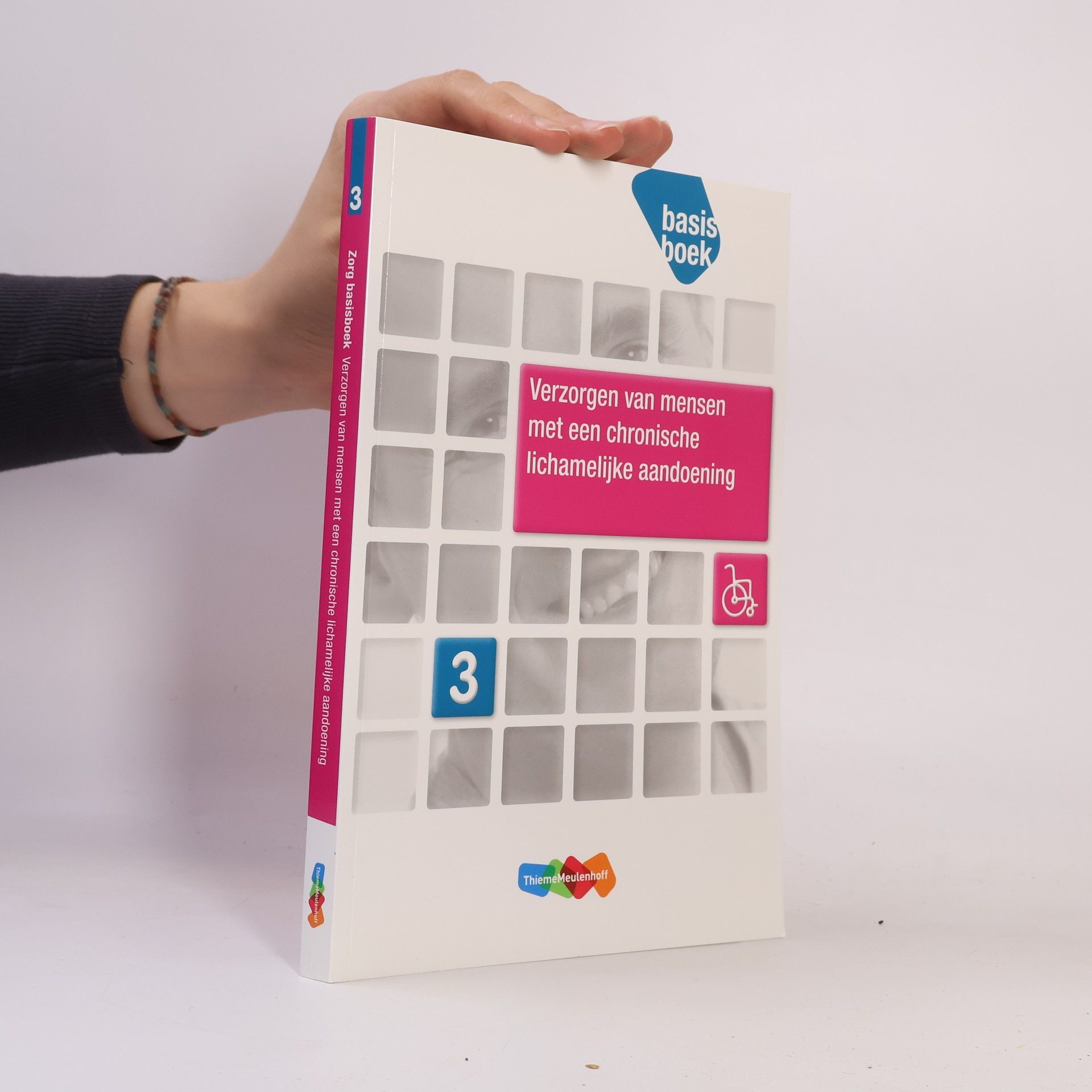Autores varios Zorg basisboek - 3: Verzorgen van mensen met een chronische lichamelijke aandoening