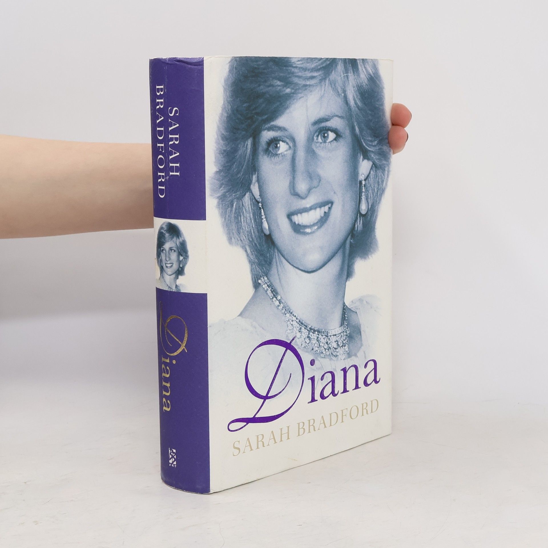 Sarah Bradford Diana