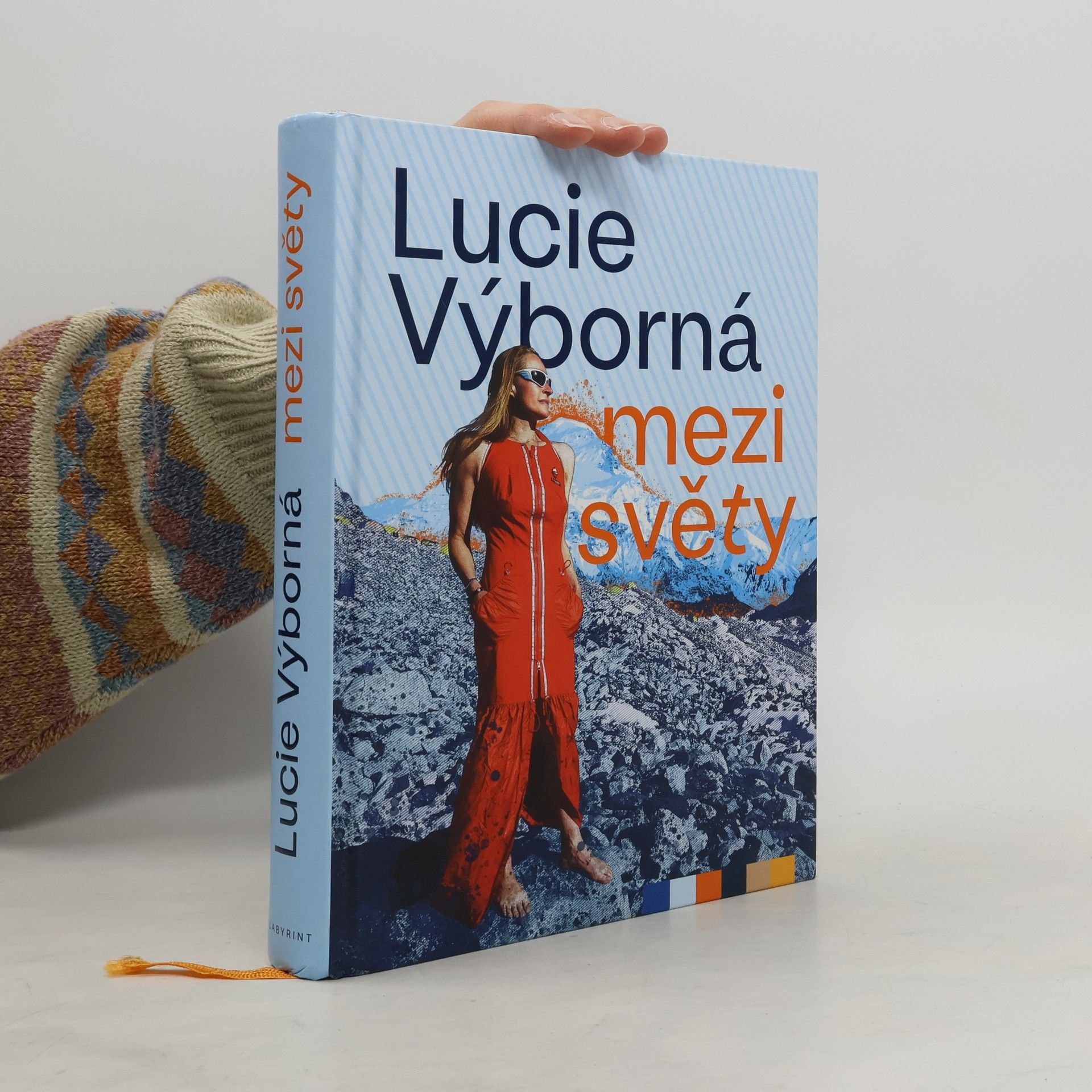 Lucie Výborná Mezi světy