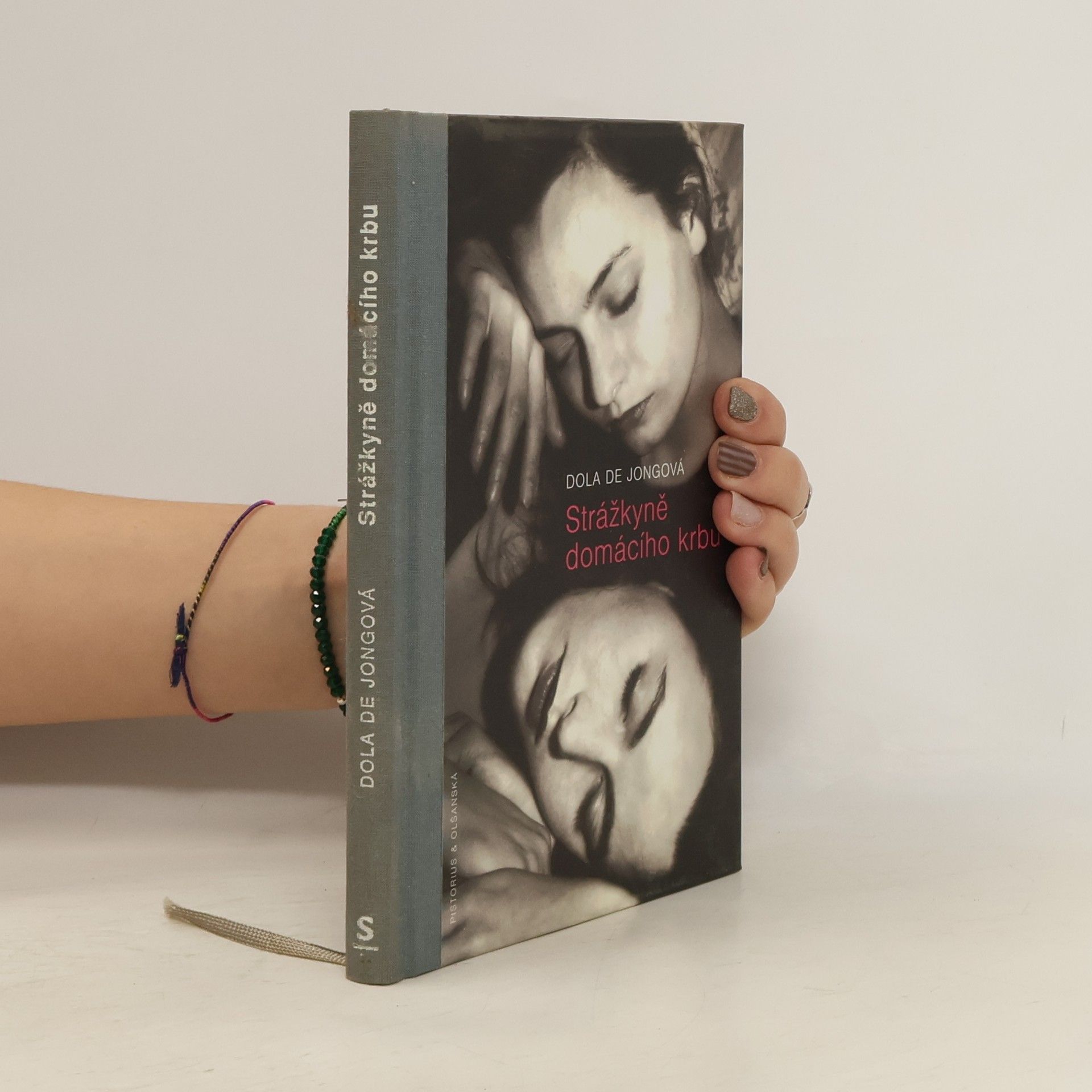 Dola de Jong Strážkyně domácího krbu