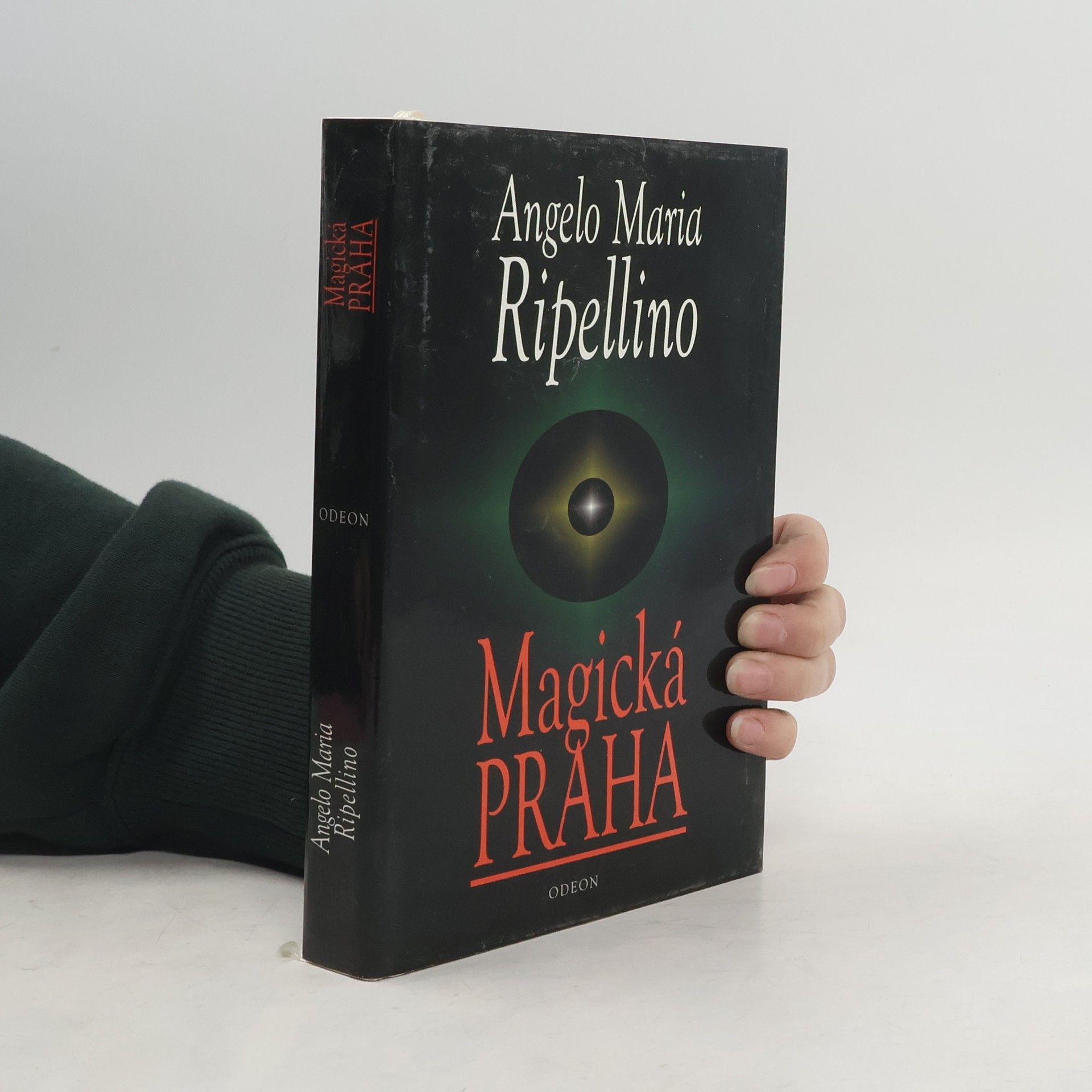 Angelo Maria Ripellino Magická Praha