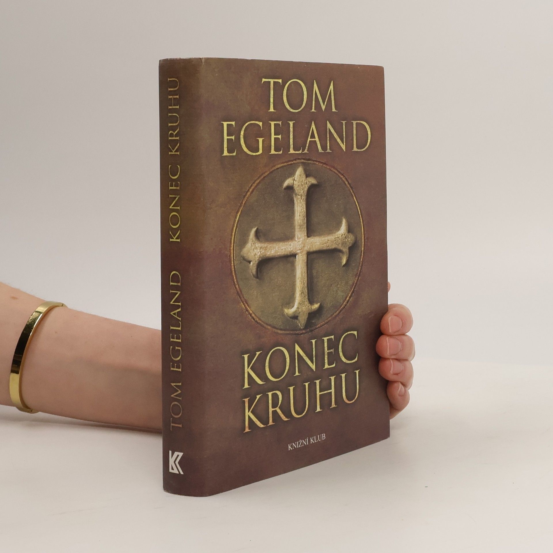 Tom Egeland Konec kruhu