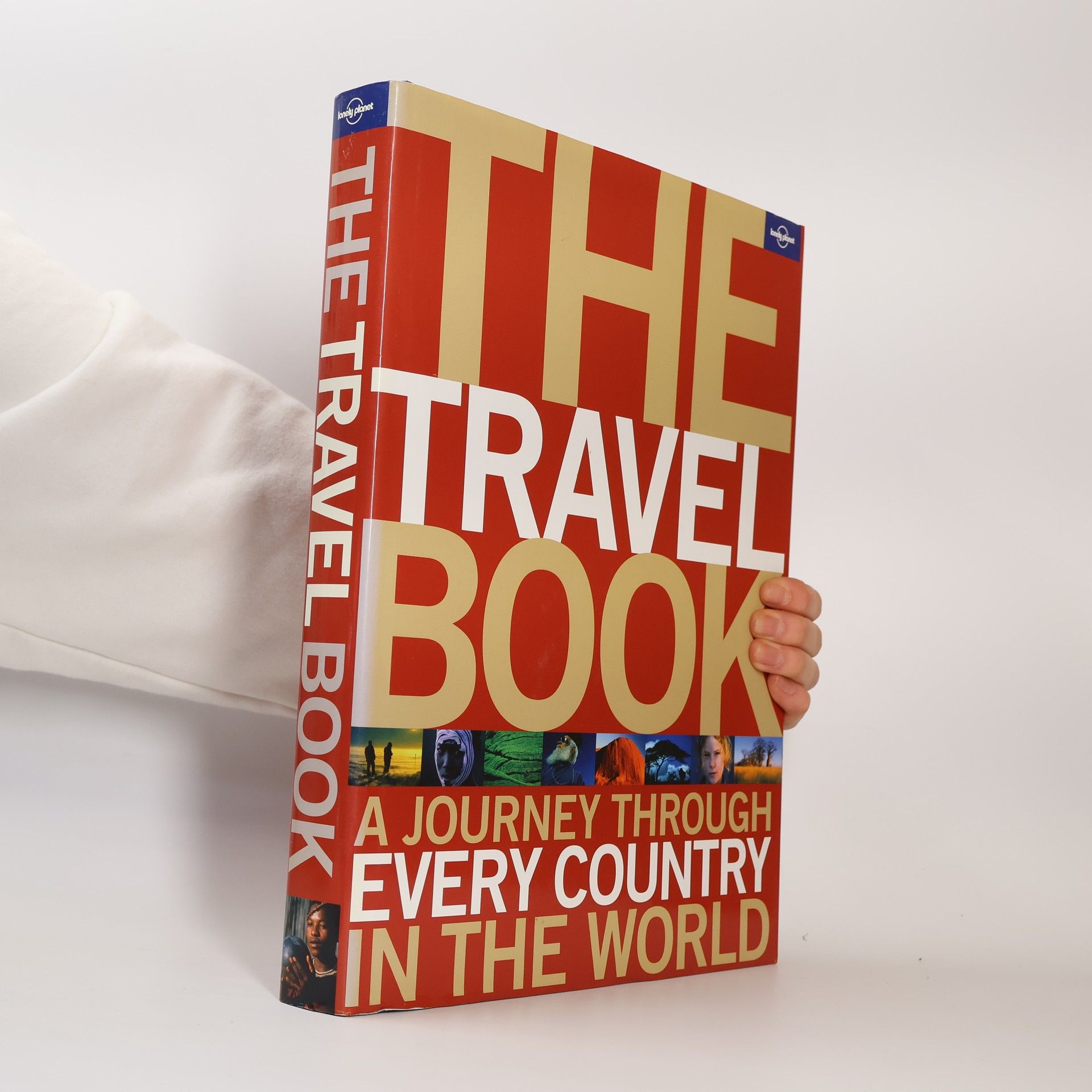 Janet Austin The travel book. A journey through every country in the world